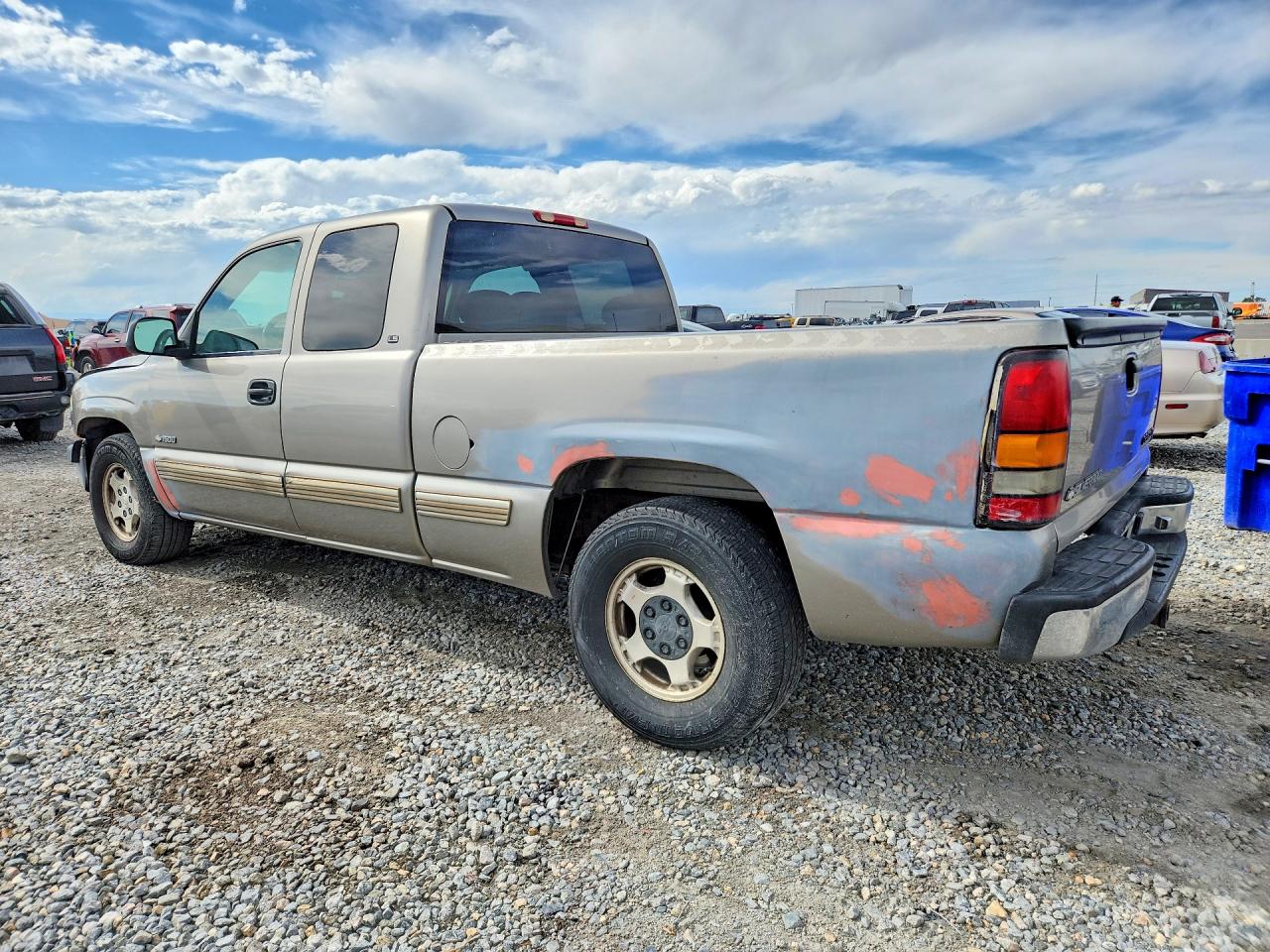 2000 Chev Silverado 1500 Regul Silver vin: 1GCEC19TXYZ127541