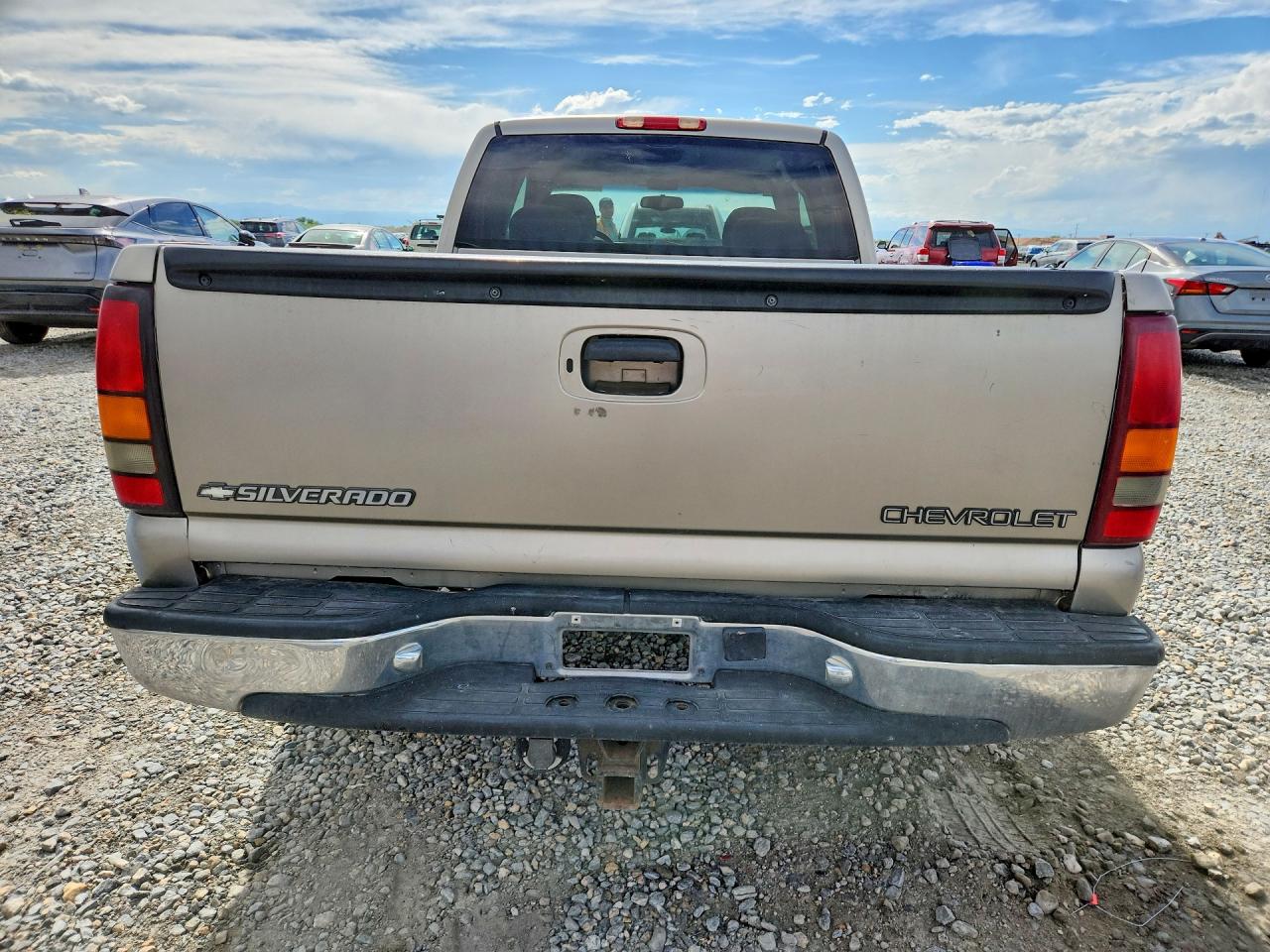 2000 Chev Silverado 1500 Regul Silver vin: 1GCEC19TXYZ127541