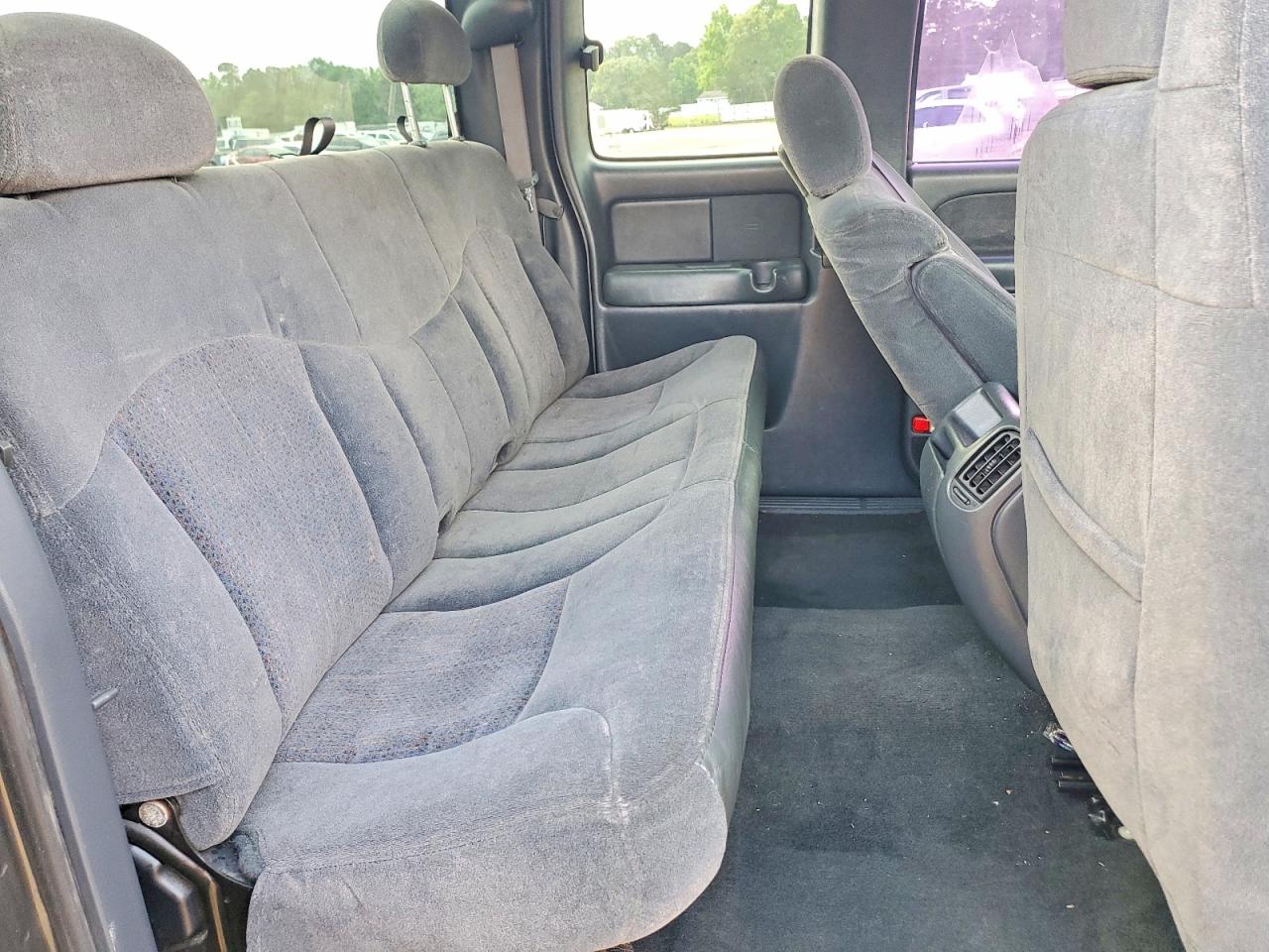 2000 Chevrolet Silverado C1500 Gray vin: 1GCEC19TXYZ251034