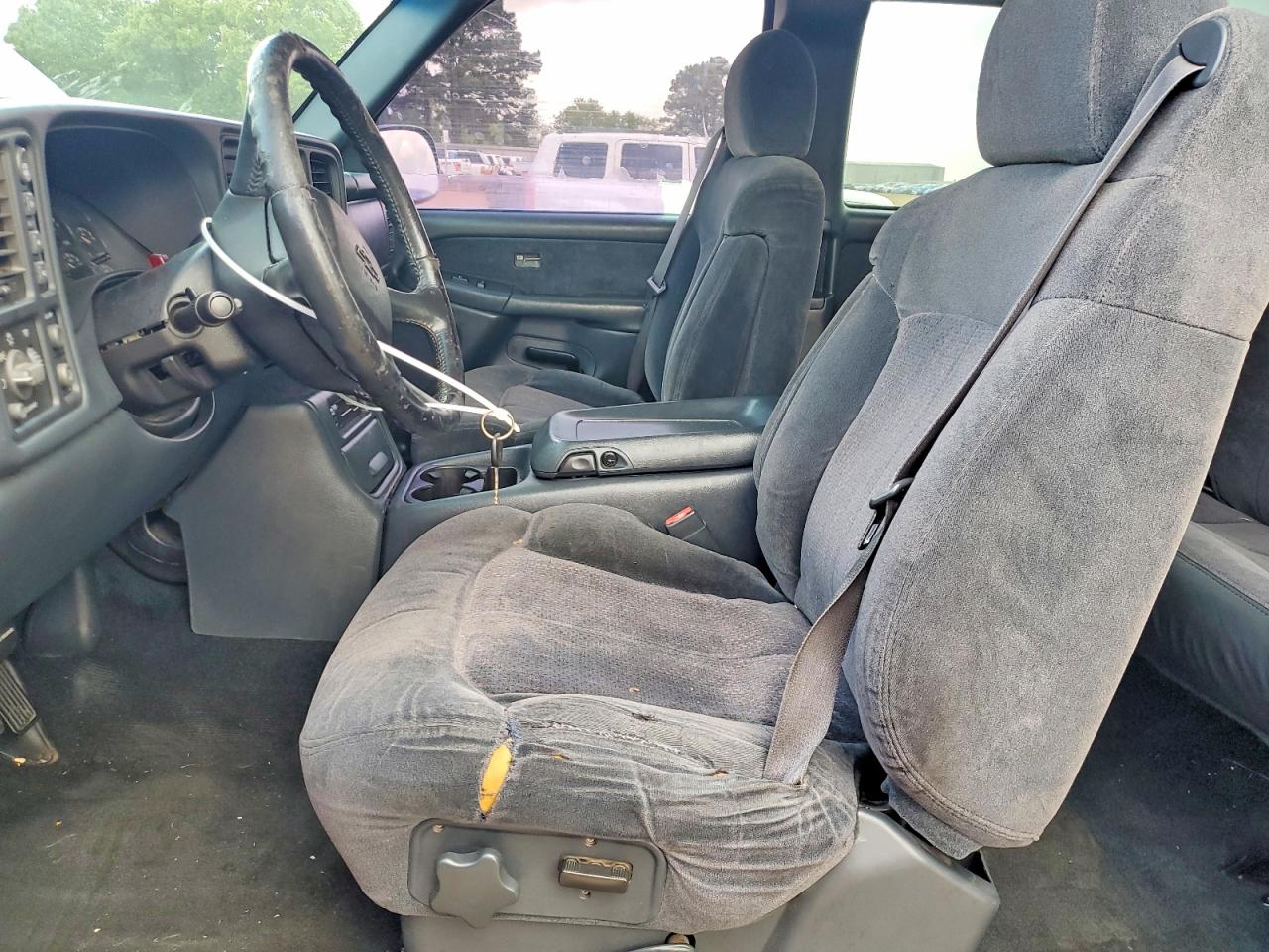 2000 Chevrolet Silverado C1500 Gray vin: 1GCEC19TXYZ251034