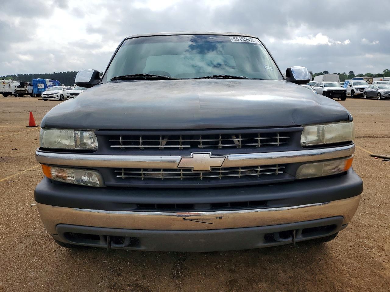 2000 Chevrolet Silverado C1500 Gray vin: 1GCEC19TXYZ251034