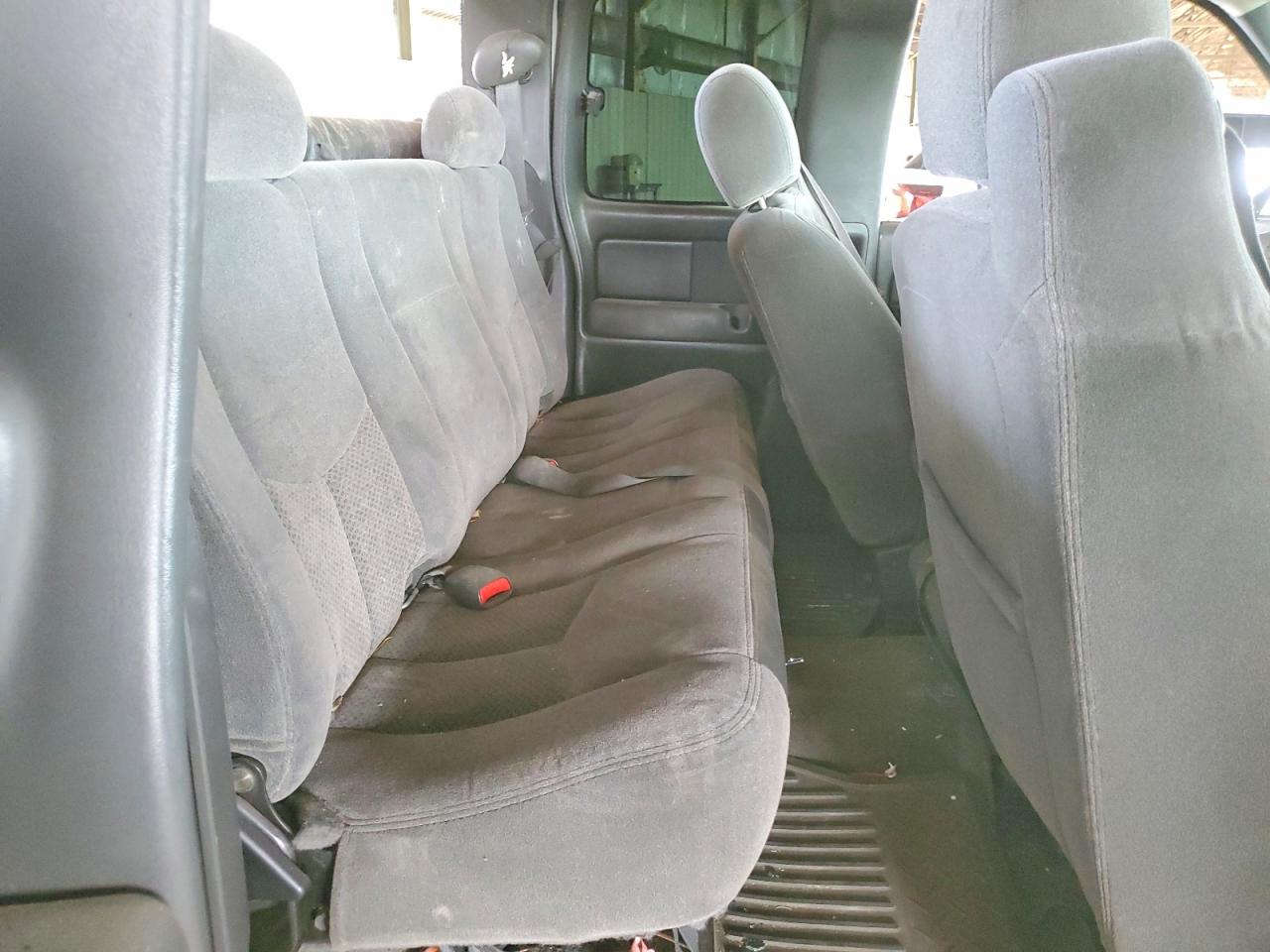 2005 Chevrolet Silverado C1500 Белый vin: 1GCEC19V05Z149903