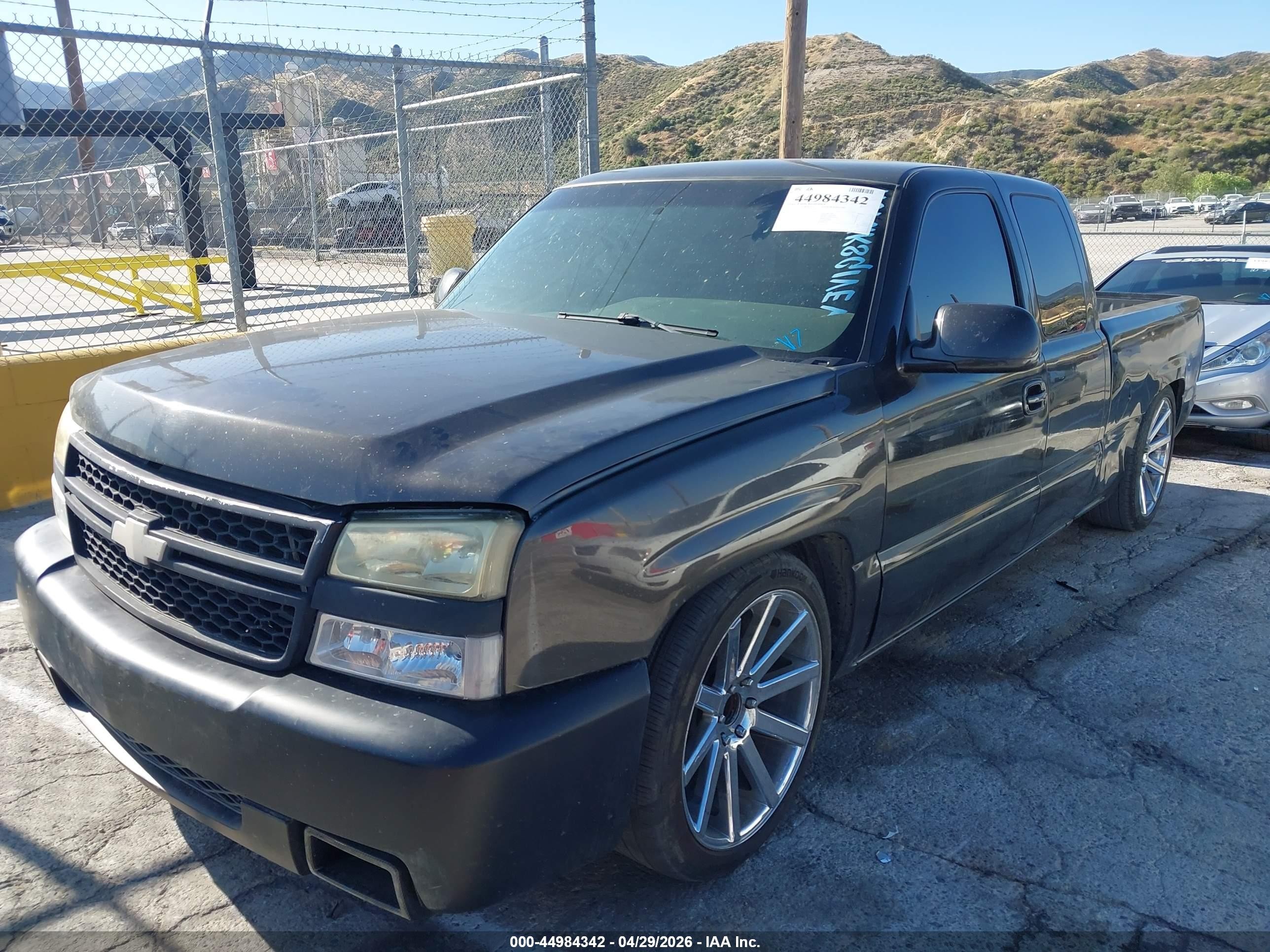 2004 Chevrolet Silverado 1500 Ls Brown vin: 1GCEC19V14Z293216