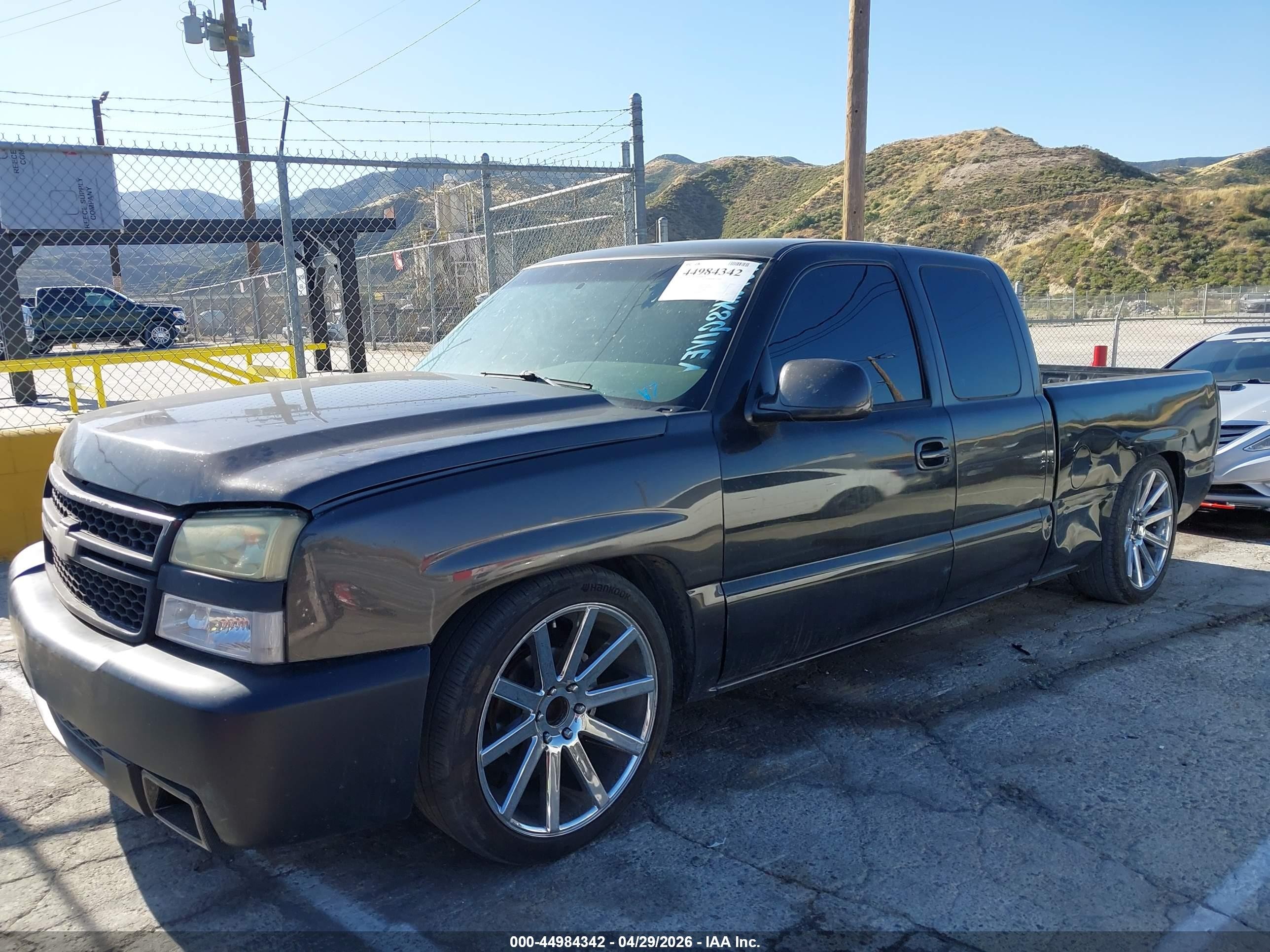 2004 Chevrolet Silverado 1500 Ls Brown vin: 1GCEC19V14Z293216