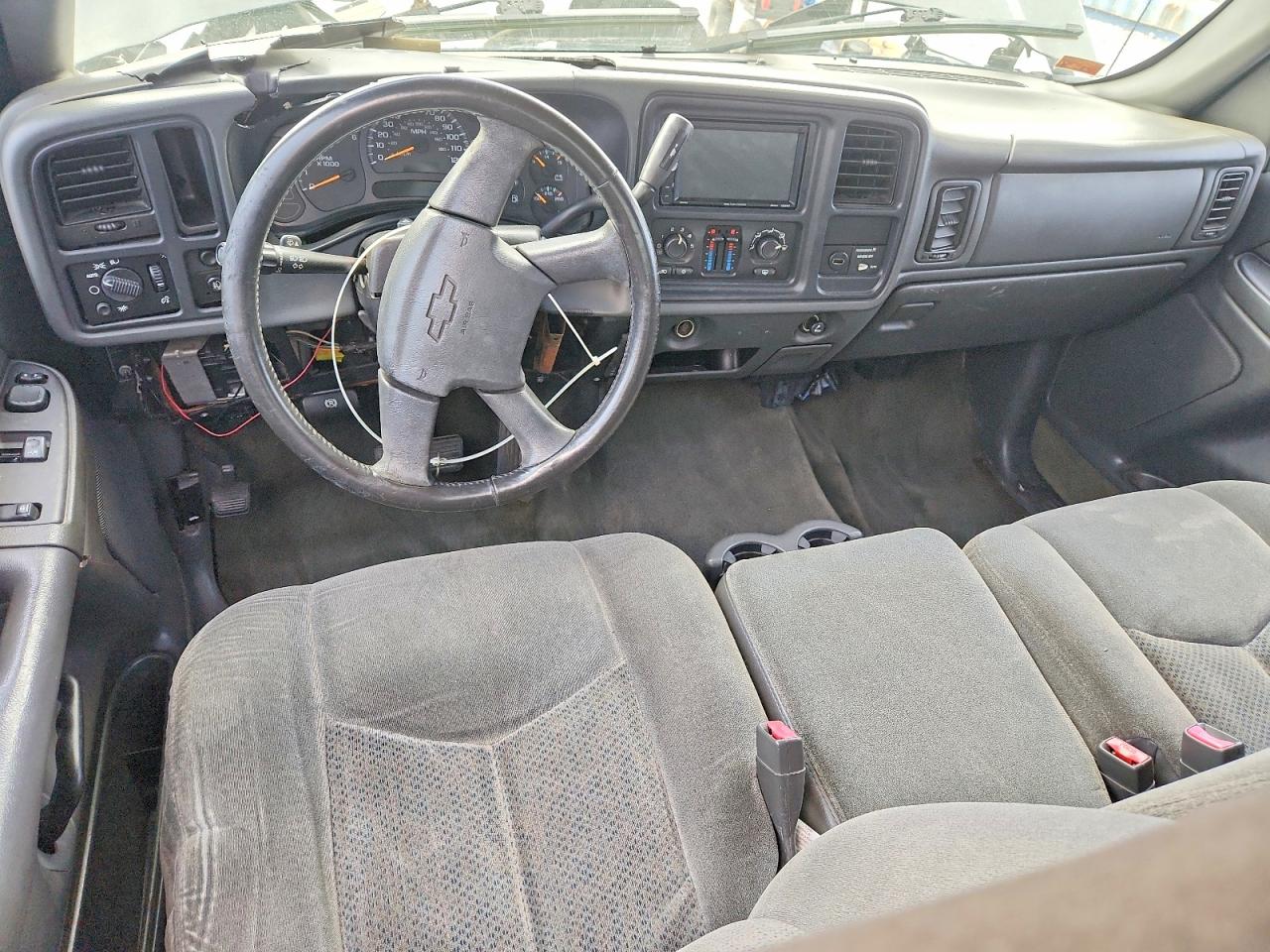 2004 Chevrolet Silverado C1500 Two Tone vin: 1GCEC19V14Z341667