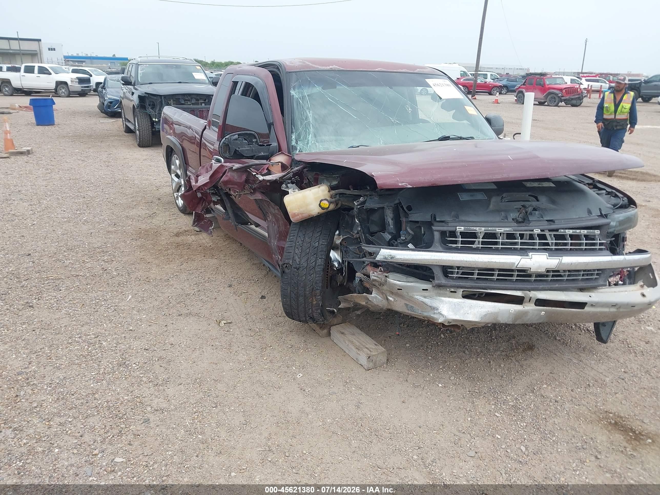 2000 Chevrolet Silverado 1500 Ls Red vin: 1GCEC19V1YZ359270