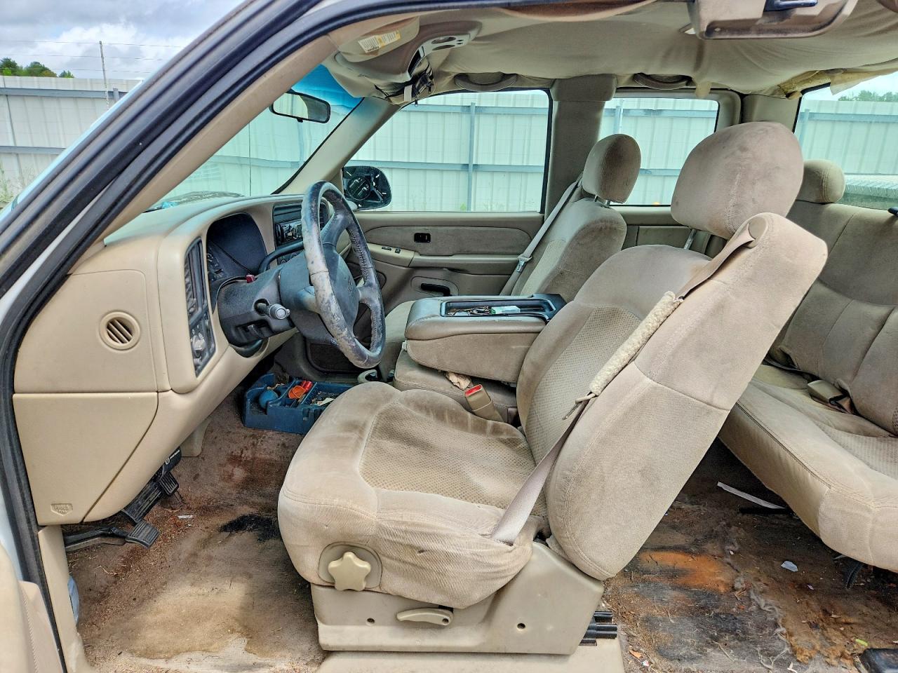 2002 Chevrolet Silverado C1500 White vin: 1GCEC19V22Z105428