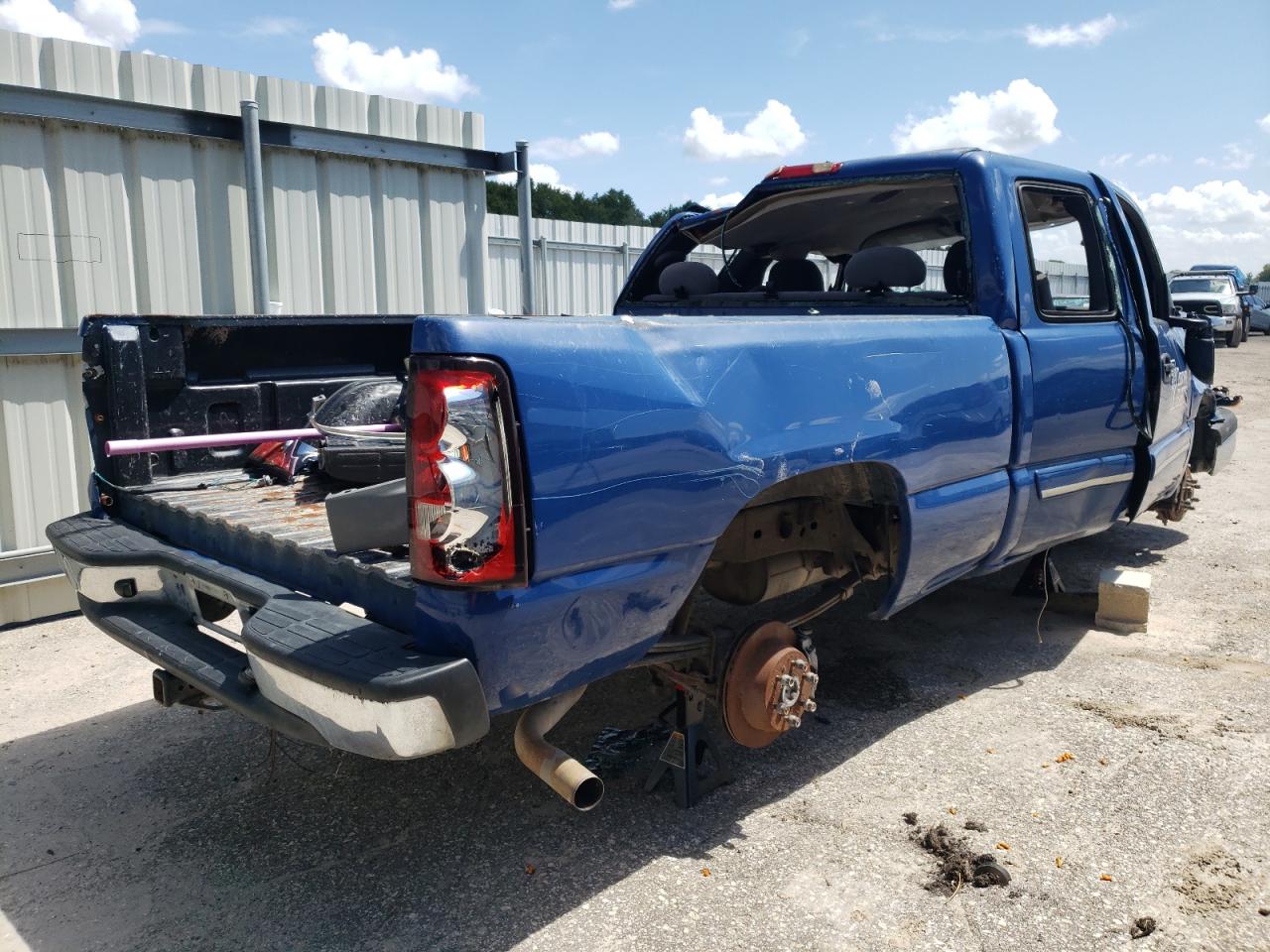 2004 Chevrolet Silverado C1500 Blue vin: 1GCEC19V24Z318852