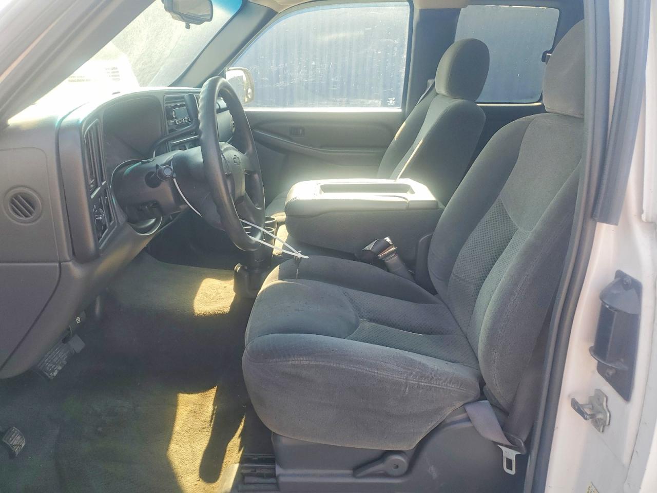 2006 Chevrolet Silverado C1500 Белый vin: 1GCEC19V26Z169717
