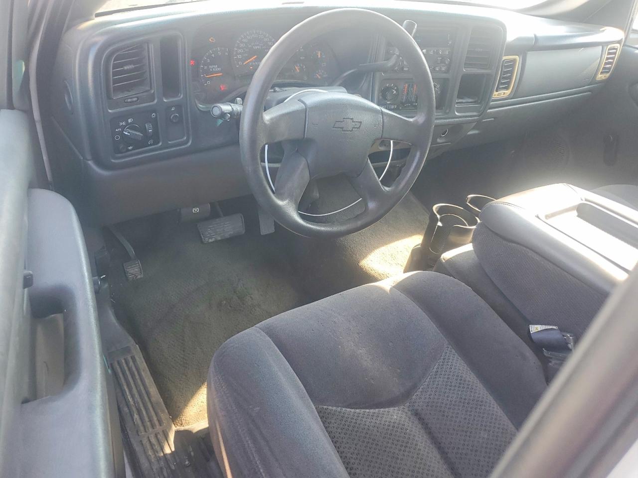 2006 Chevrolet Silverado C1500 Белый vin: 1GCEC19V26Z169717