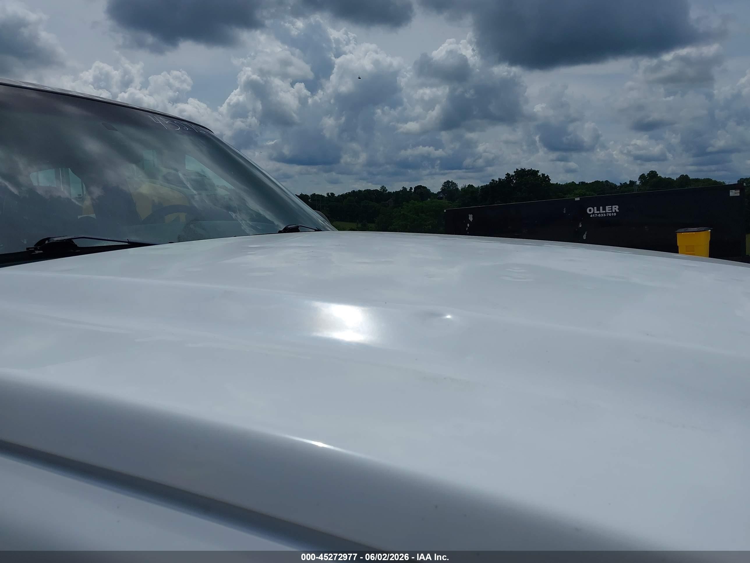 2006 Chevrolet Silverado 1500 Work Truck White vin: 1GCEC19V26Z266206