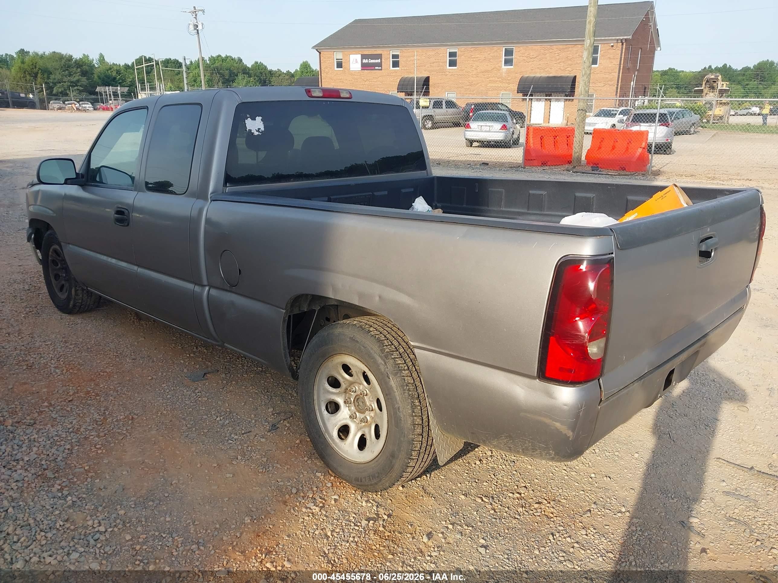 2007 Chevrolet Silverado 1500 Classic Work Truck Серый vin: 1GCEC19V27Z190813