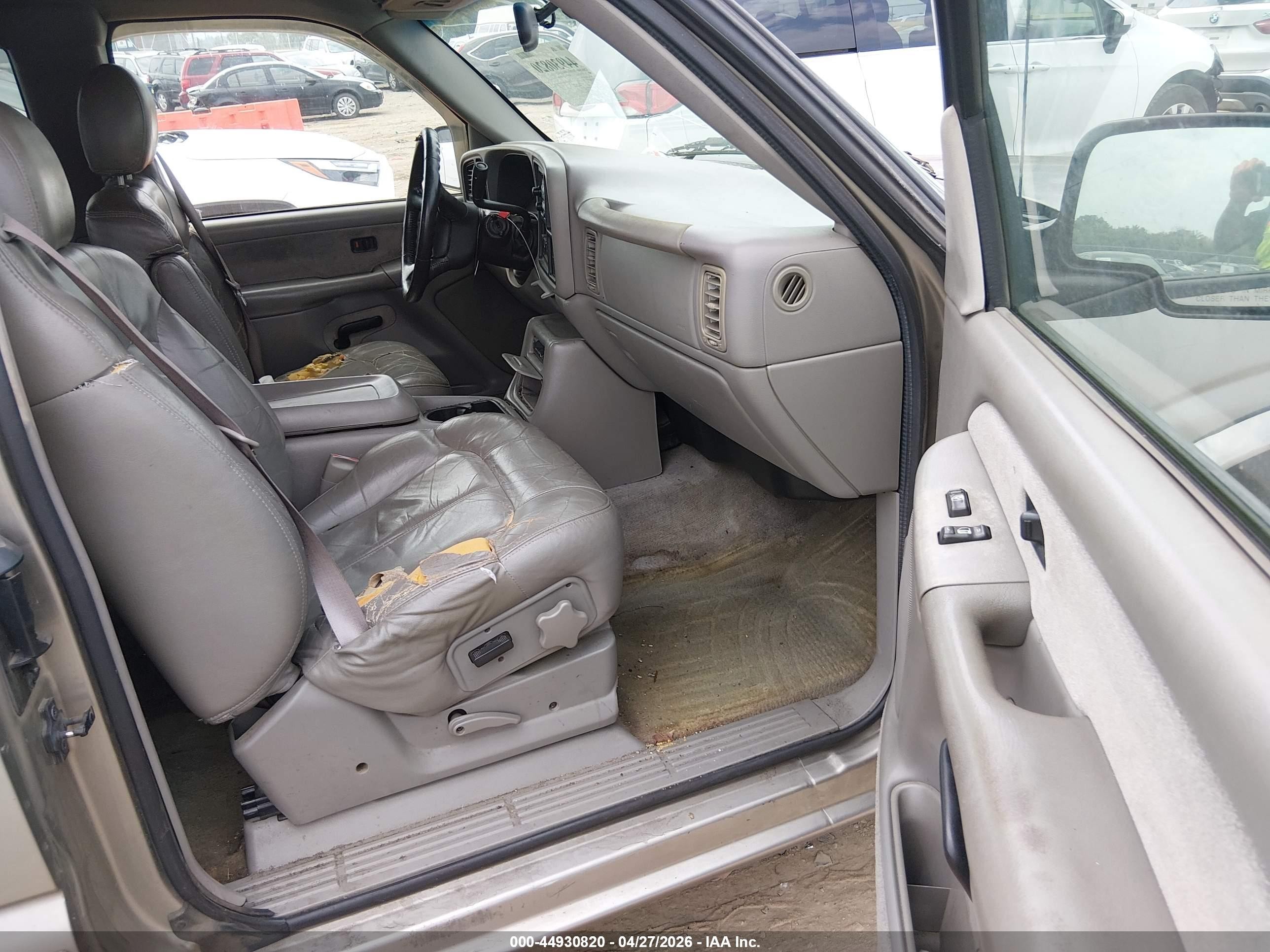 2000 Chevrolet Silverado 1500 Ls Tan vin: 1GCEC19V2YZ312569