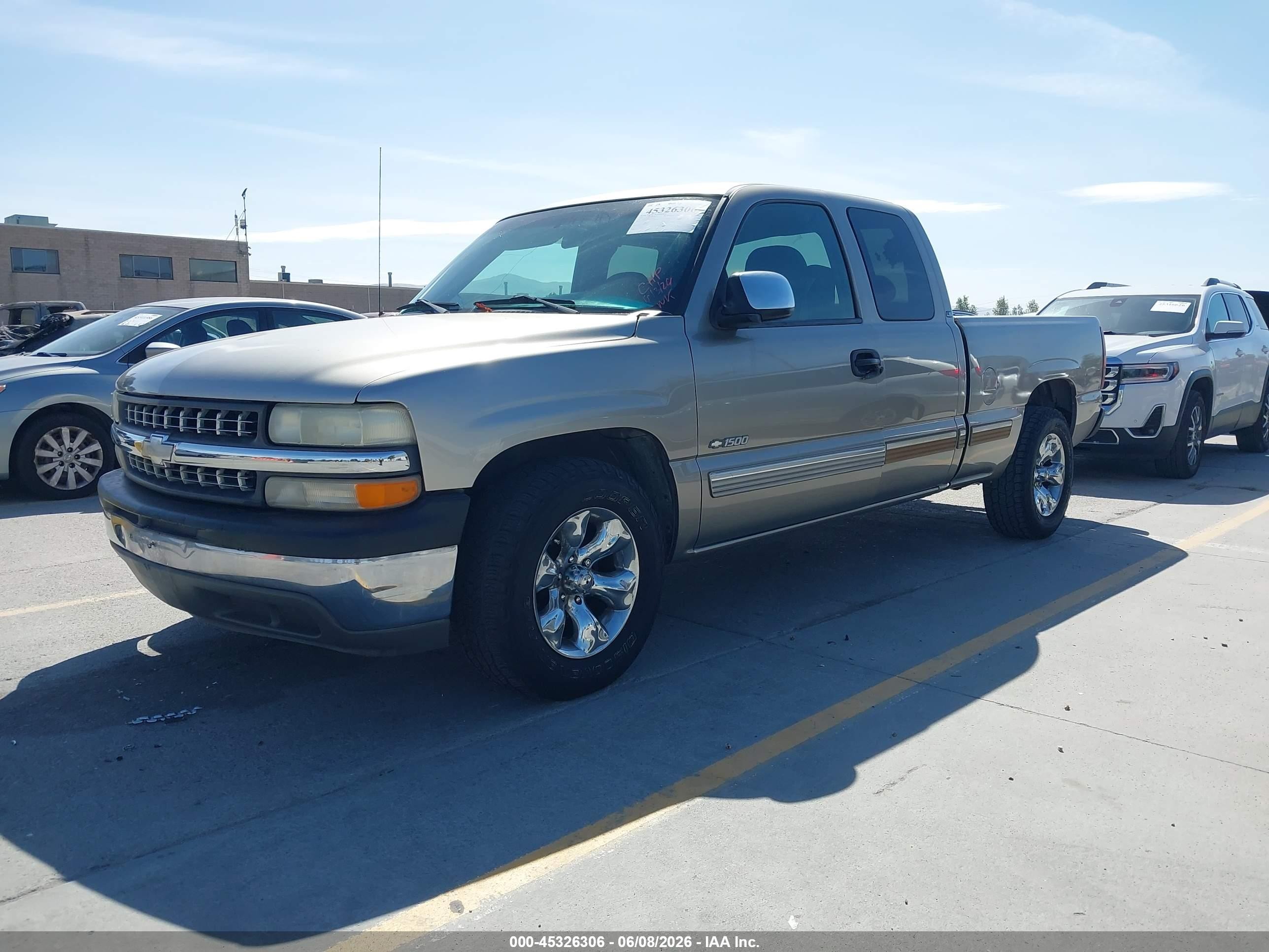2000 Chevrolet Silverado 1500 Ls Золотой vin: 1GCEC19V2YZ370973