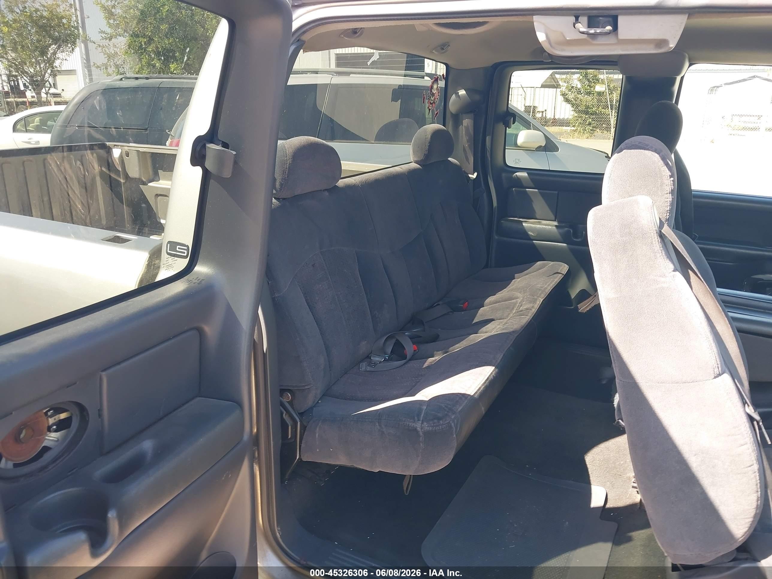 2000 Chevrolet Silverado 1500 Ls Золотой vin: 1GCEC19V2YZ370973