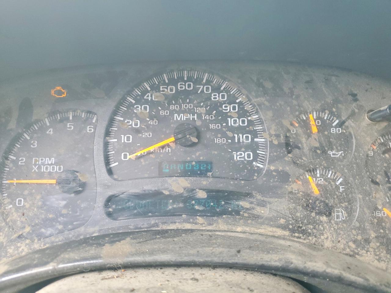 2004 Chevrolet Silverado C1500 White vin: 1GCEC19V44E204178