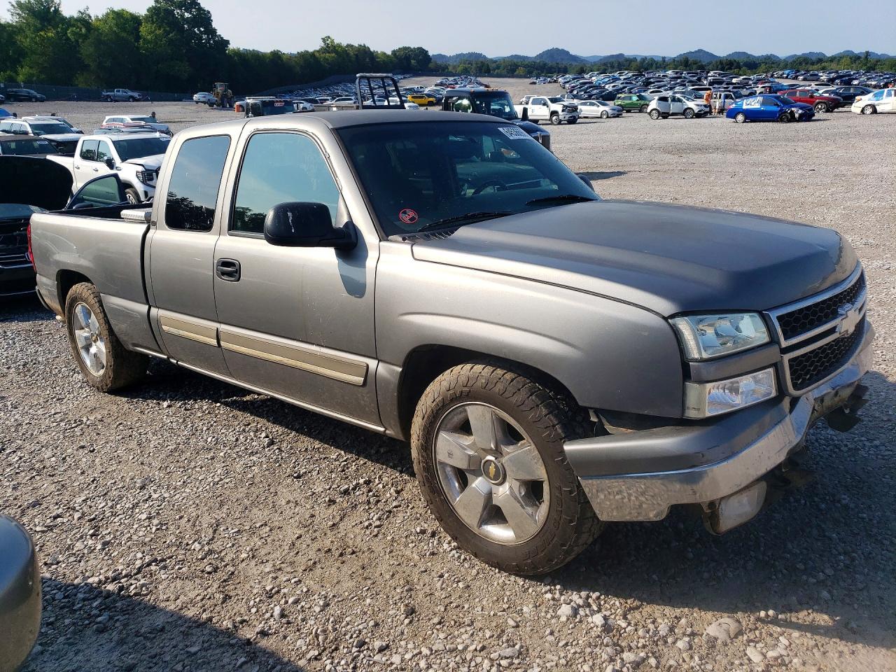 2006 Chevrolet Silverado C1500 Tan vin: 1GCEC19V46Z148397