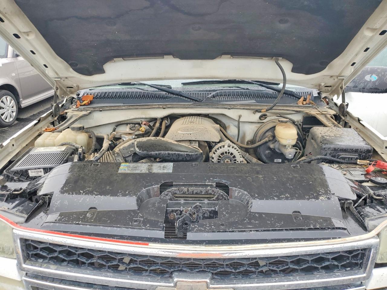 2007 Chevrolet Silverado C1500 Classic White vin: 1GCEC19V57Z165355