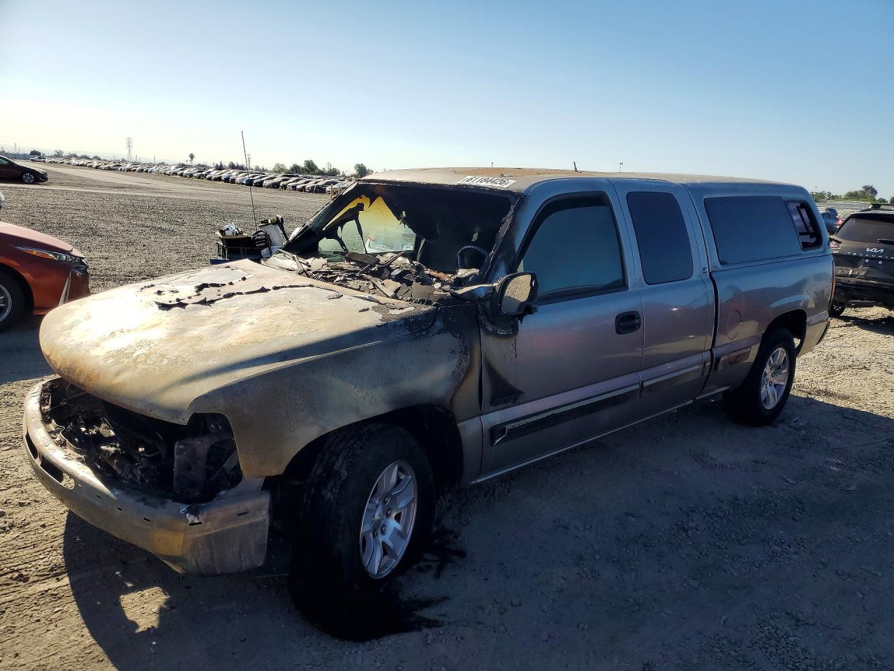 2001 Chevrolet Silverado C1500 Burn vin: 1GCEC19V71Z133689