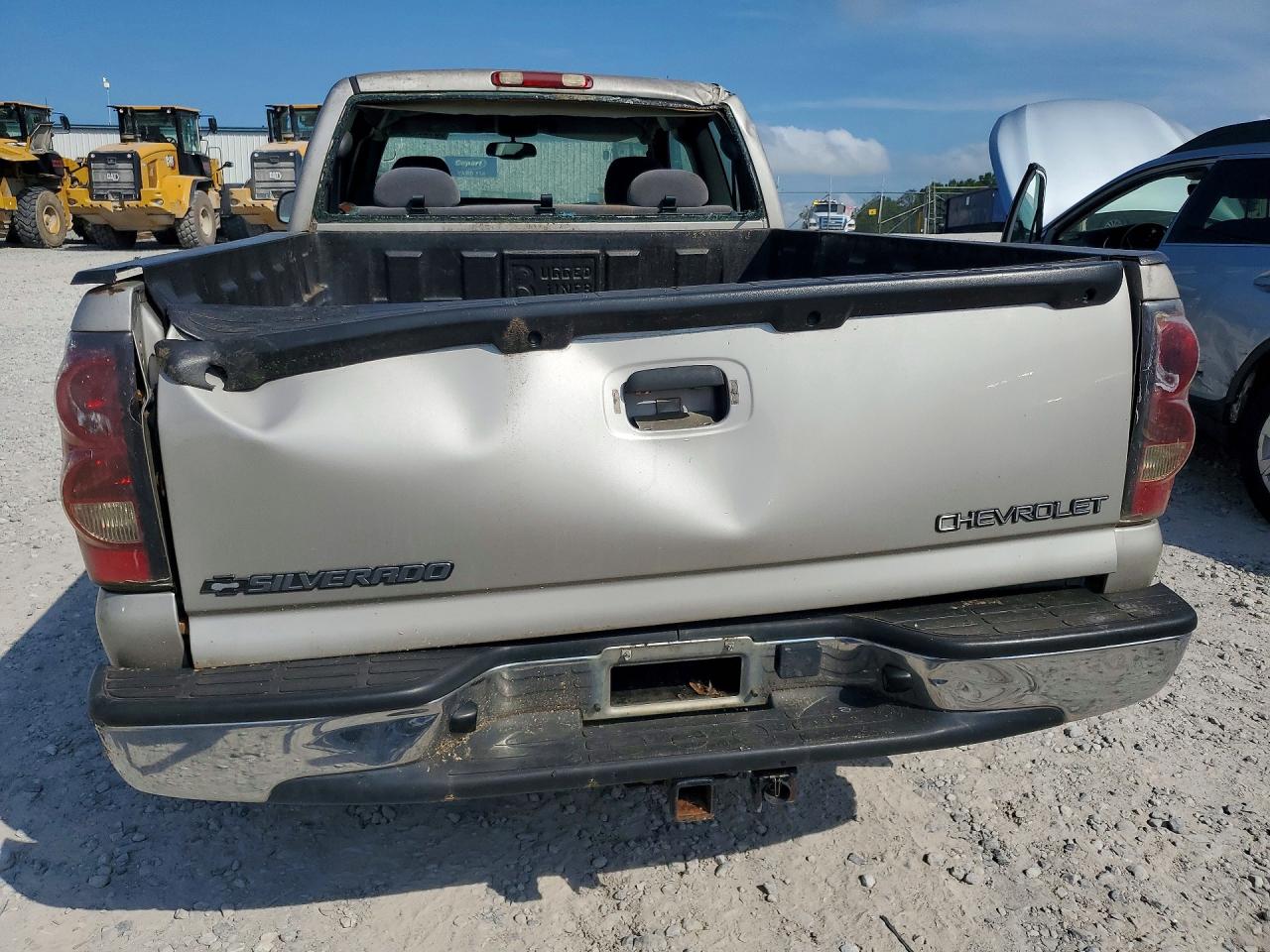 2005 Chevrolet Silverado C1500 Beige vin: 1GCEC19V75Z107177