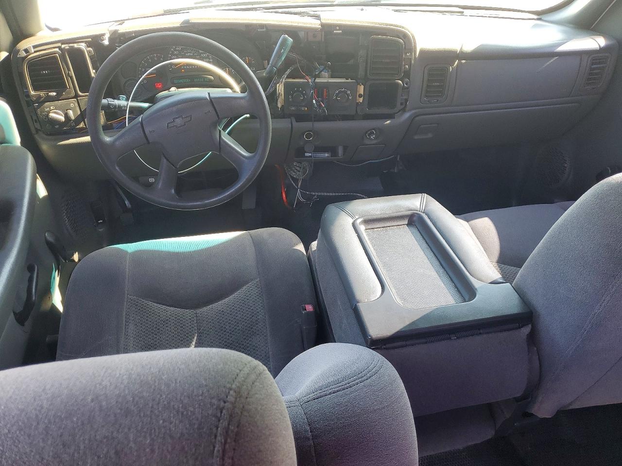 2006 Chevrolet Silverado C1500 White vin: 1GCEC19V76Z226526