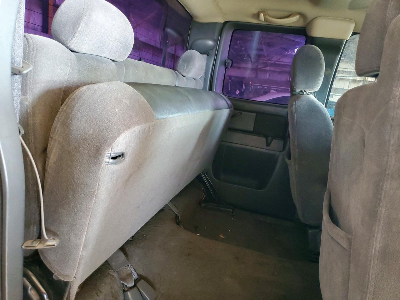 2006 Chevrolet Silverado C1500 Silver vin: 1GCEC19V76Z227028