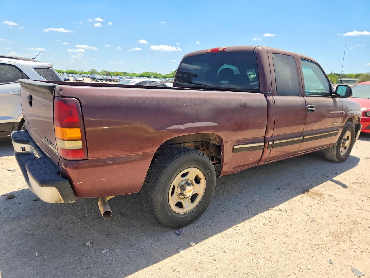 2001 Chevrolet Silverado C1500 Burgundy vin: 1GCEC19V81Z207993