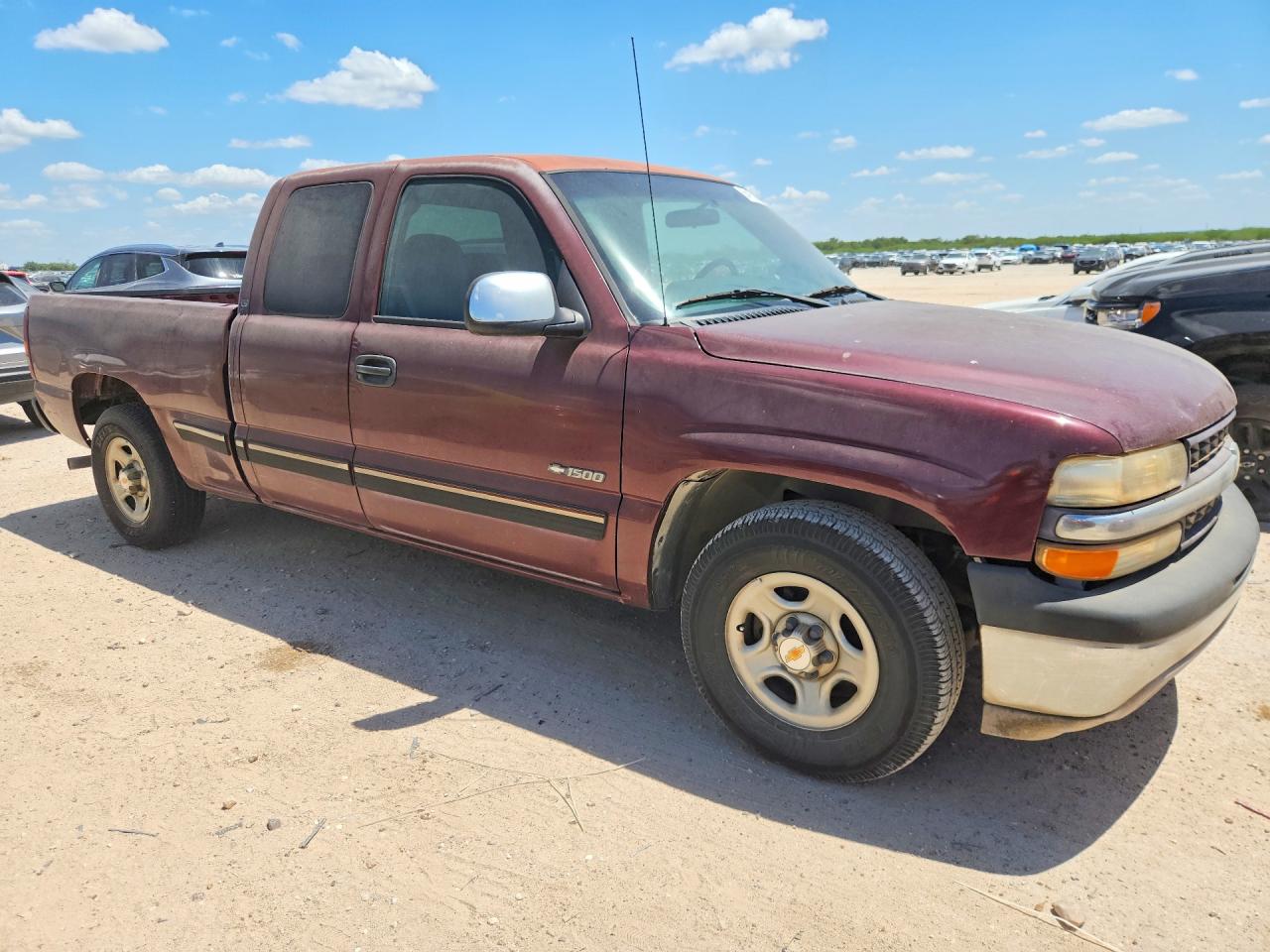 2001 Chevrolet Silverado C1500 Burgundy vin: 1GCEC19V81Z207993