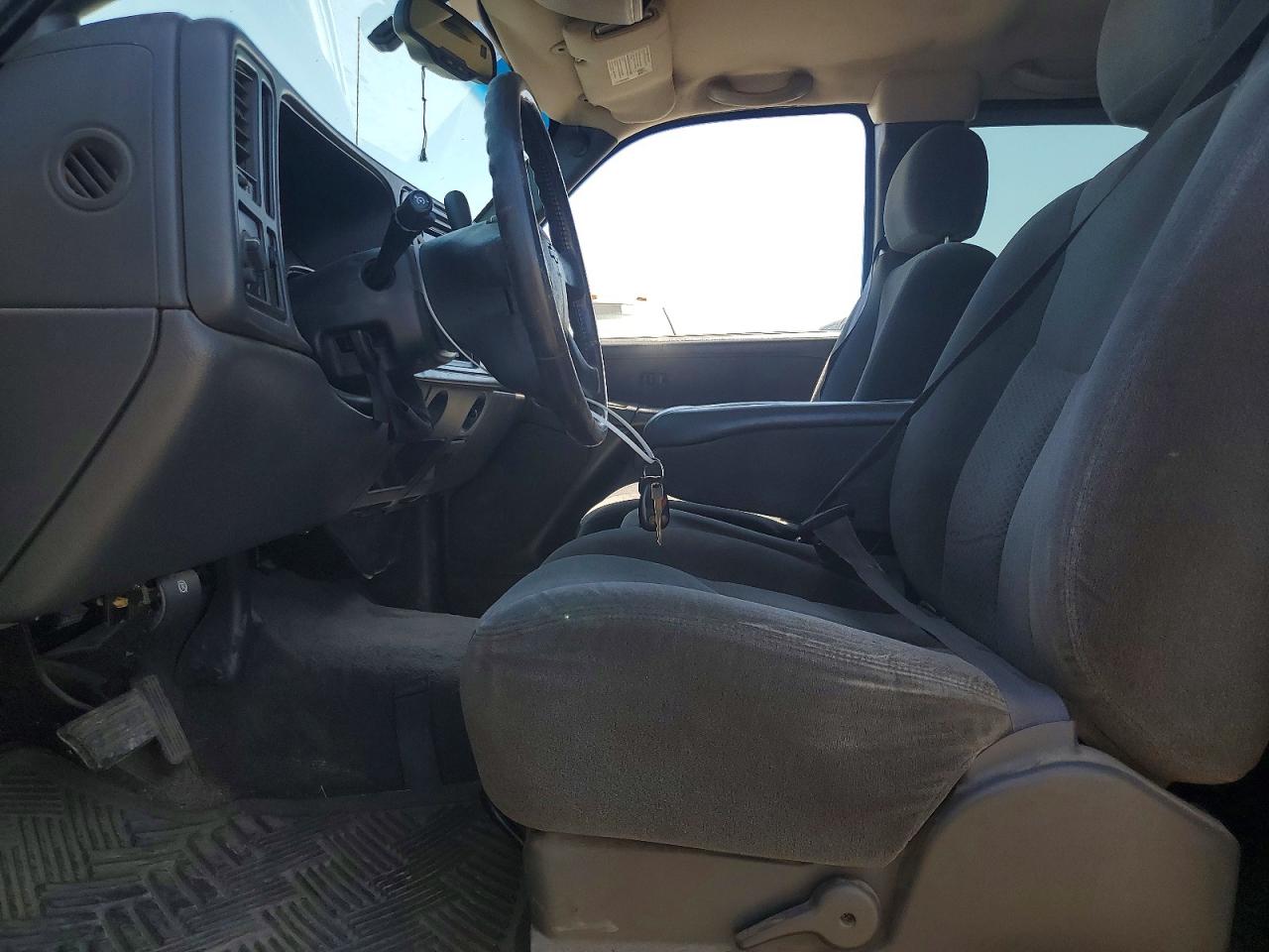 2003 Chevrolet Silverado C1500 Charcoal vin: 1GCEC19V83Z124034