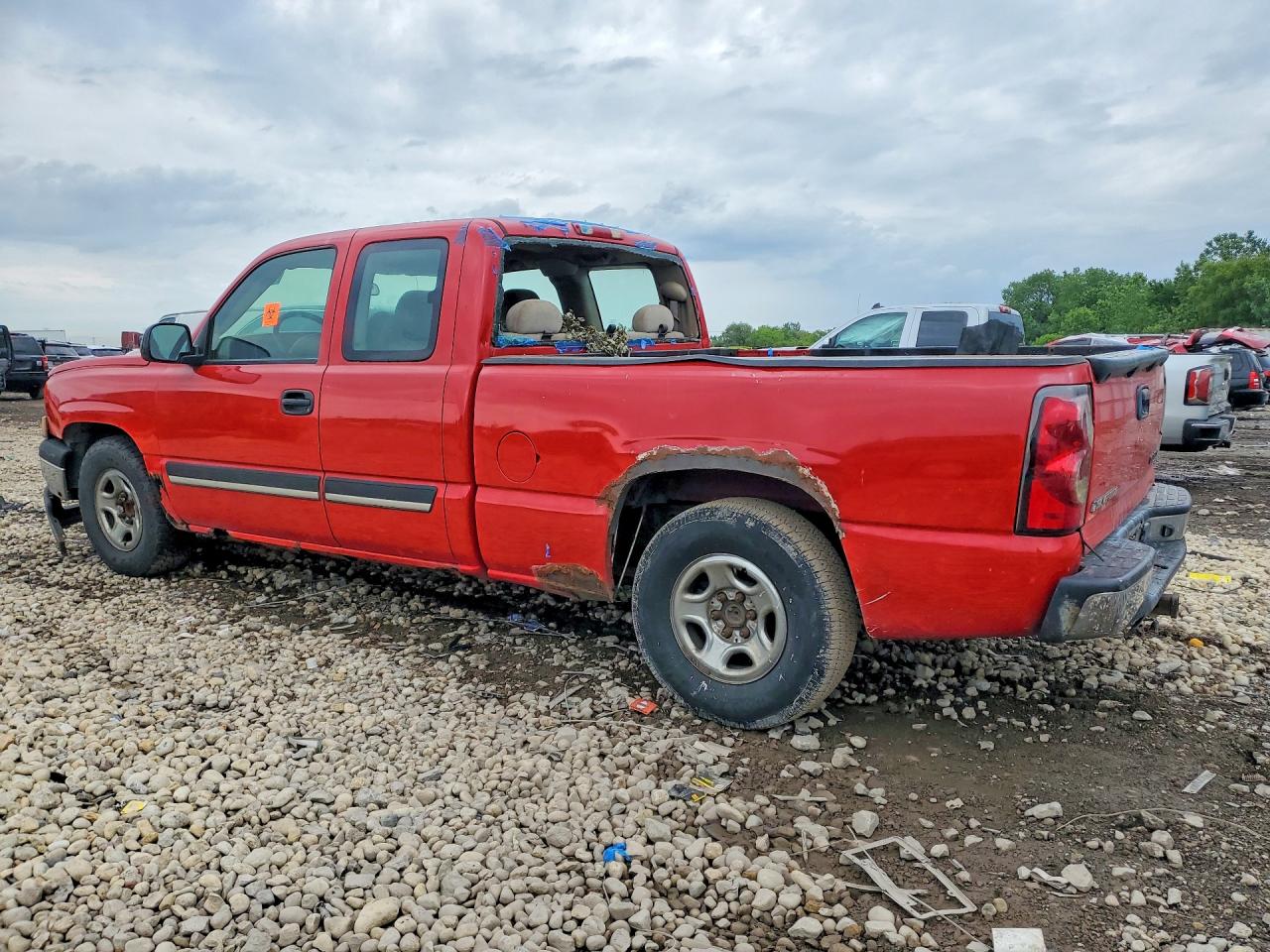 2004 Chevrolet Silverado C1500 Red vin: 1GCEC19V84Z271987