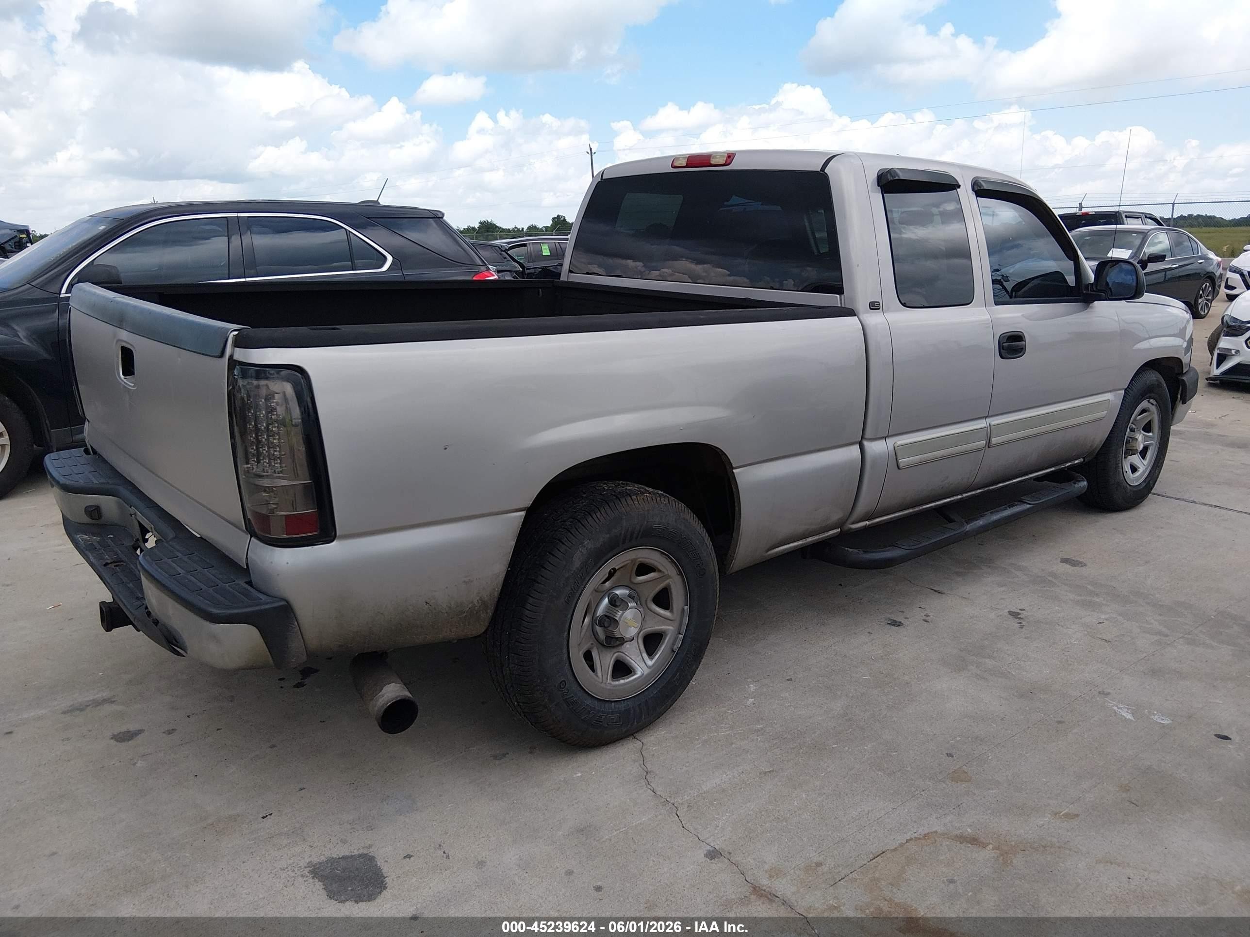 2005 Chevrolet Silverado 1500 Ls Silver vin: 1GCEC19V85Z338248