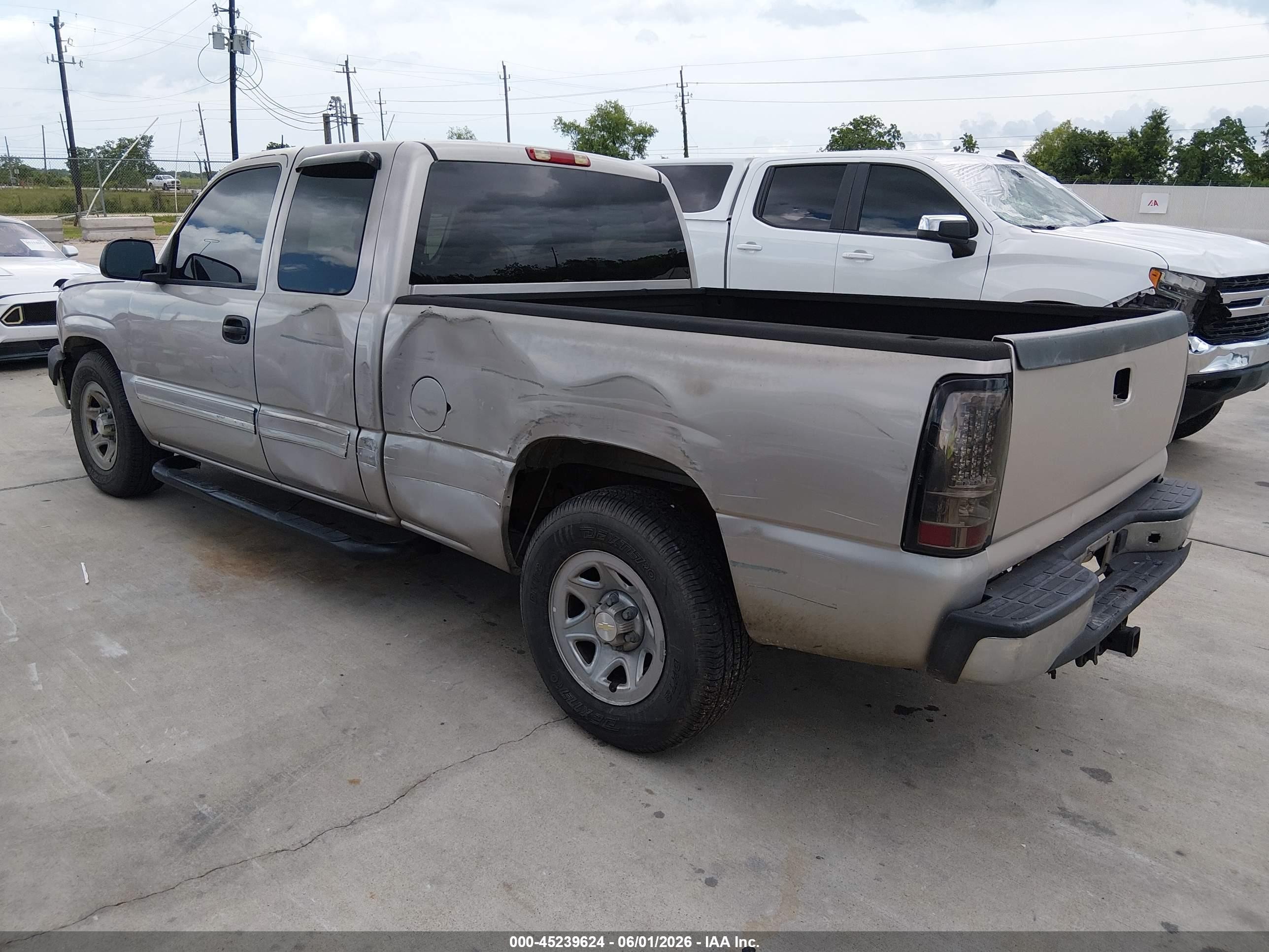 2005 Chevrolet Silverado 1500 Ls Silver vin: 1GCEC19V85Z338248