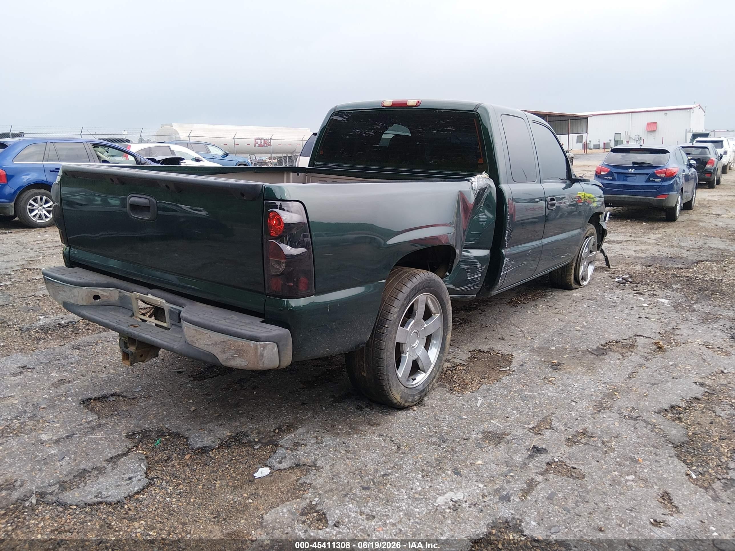 2004 Chevrolet Silverado 1500 Ls Green vin: 1GCEC19VX4Z190473