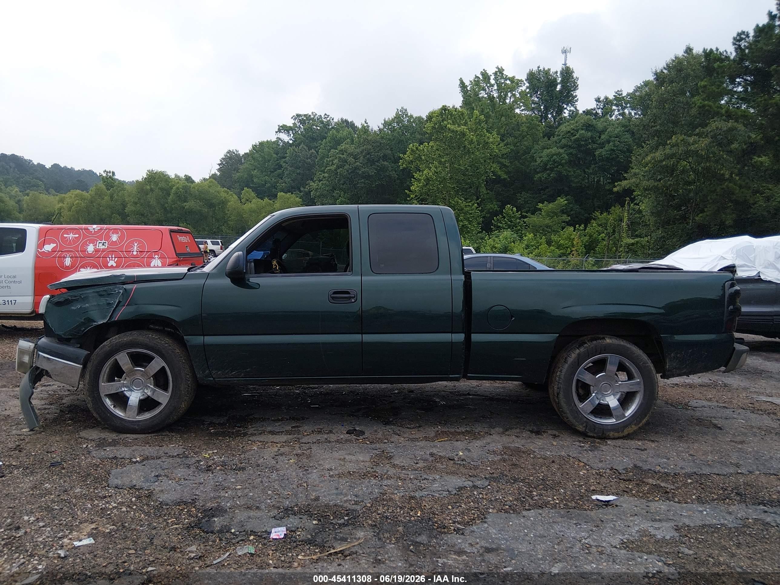 2004 Chevrolet Silverado 1500 Ls Green vin: 1GCEC19VX4Z190473