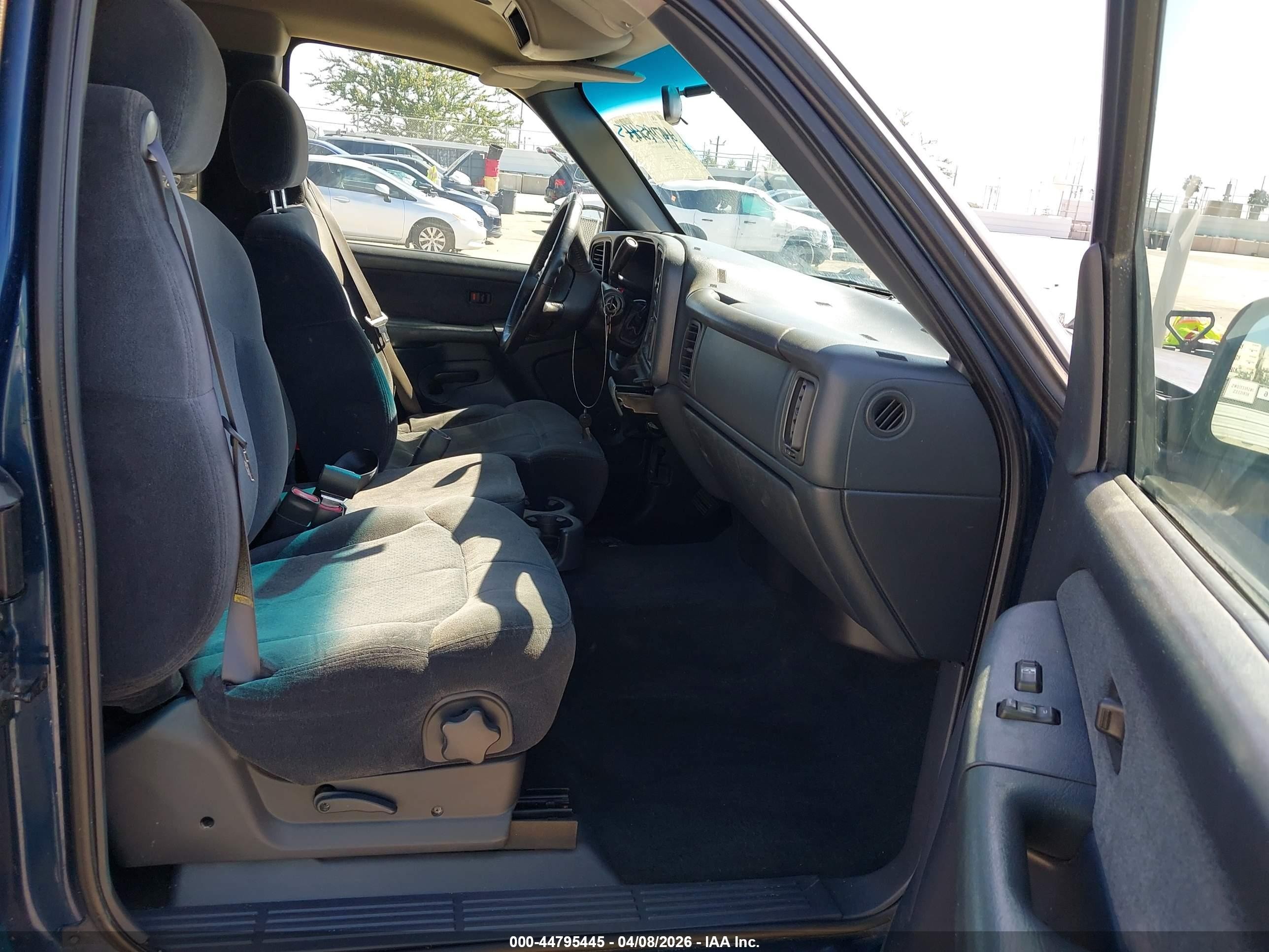 2001 Chevrolet Silverado 1500 Ls Blue vin: 1GCEC19W01Z202473
