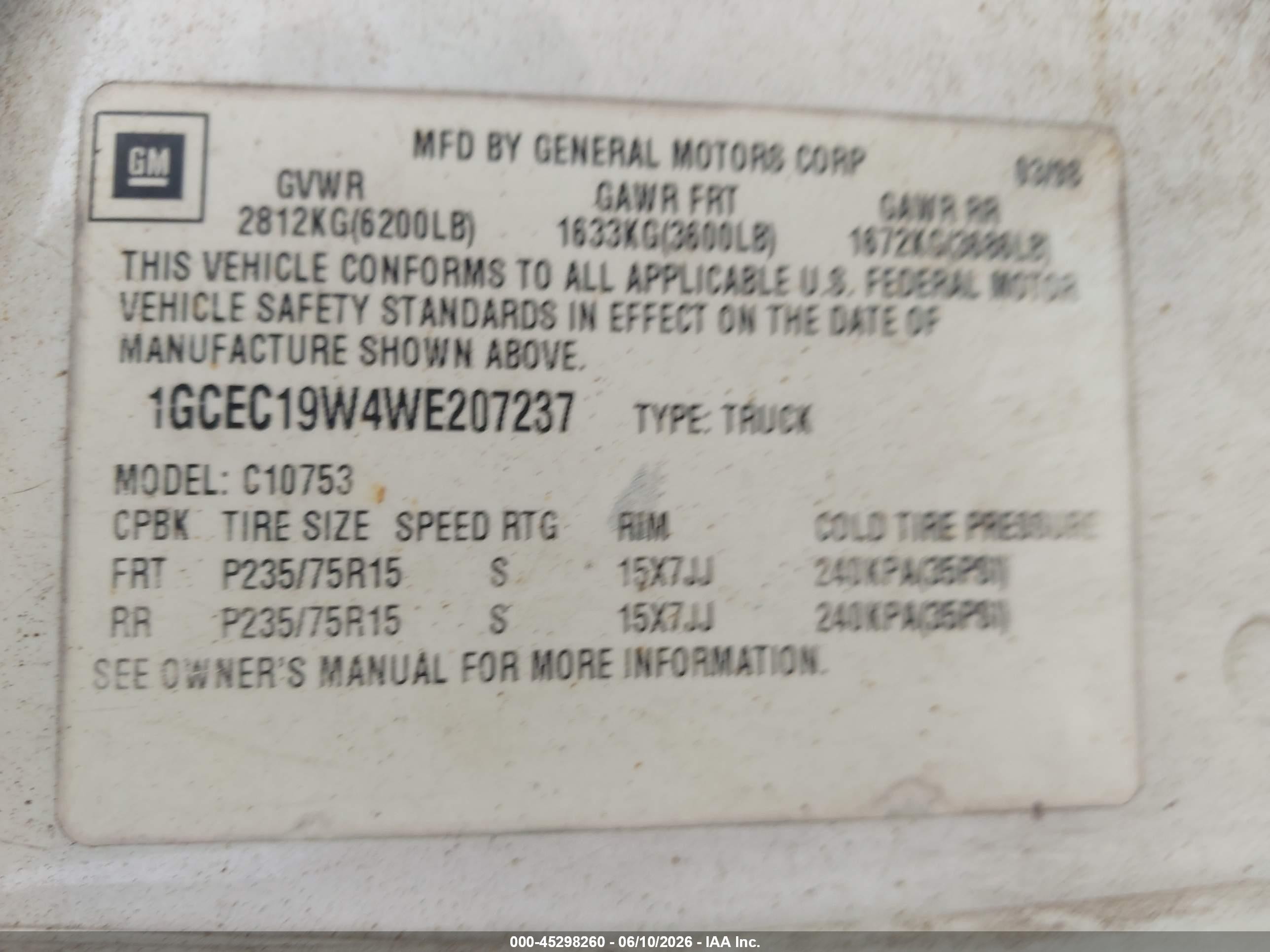 1998 Chevrolet C1500 Fleetside White vin: 1GCEC19W4WE207237