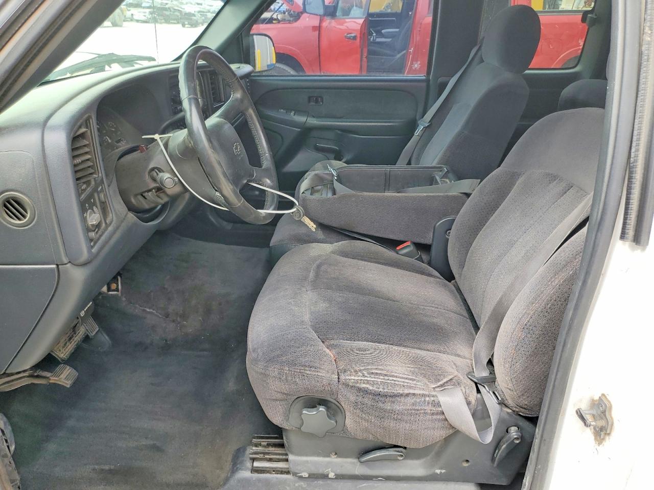 1999 Chevrolet Silverado C1500 White vin: 1GCEC19W8XZ203704