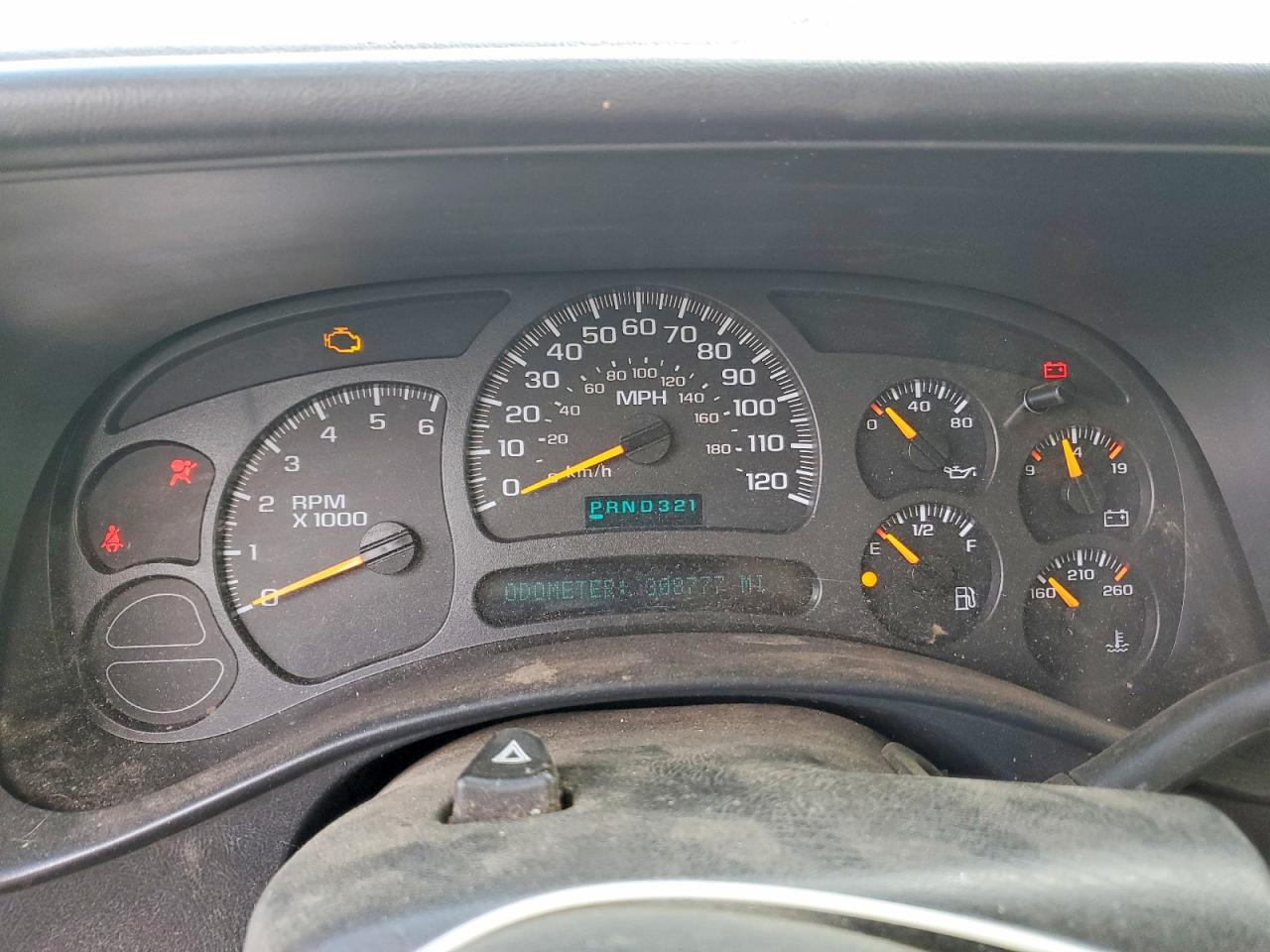 2004 Chevrolet Silverado C1500 White vin: 1GCEC19X04Z209601