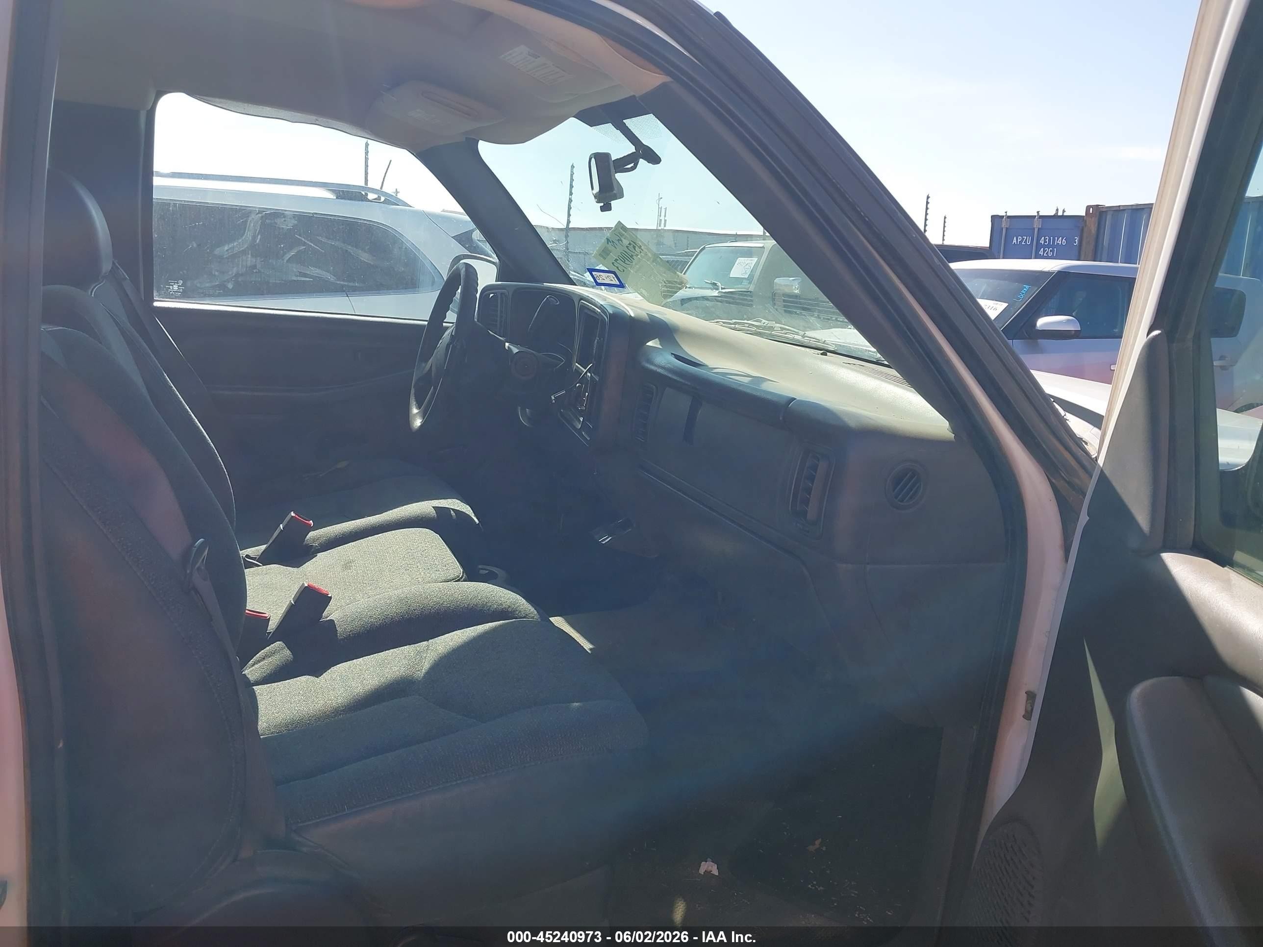 2006 Chevrolet Silverado 1500 Work Truck White vin: 1GCEC19X06Z251995
