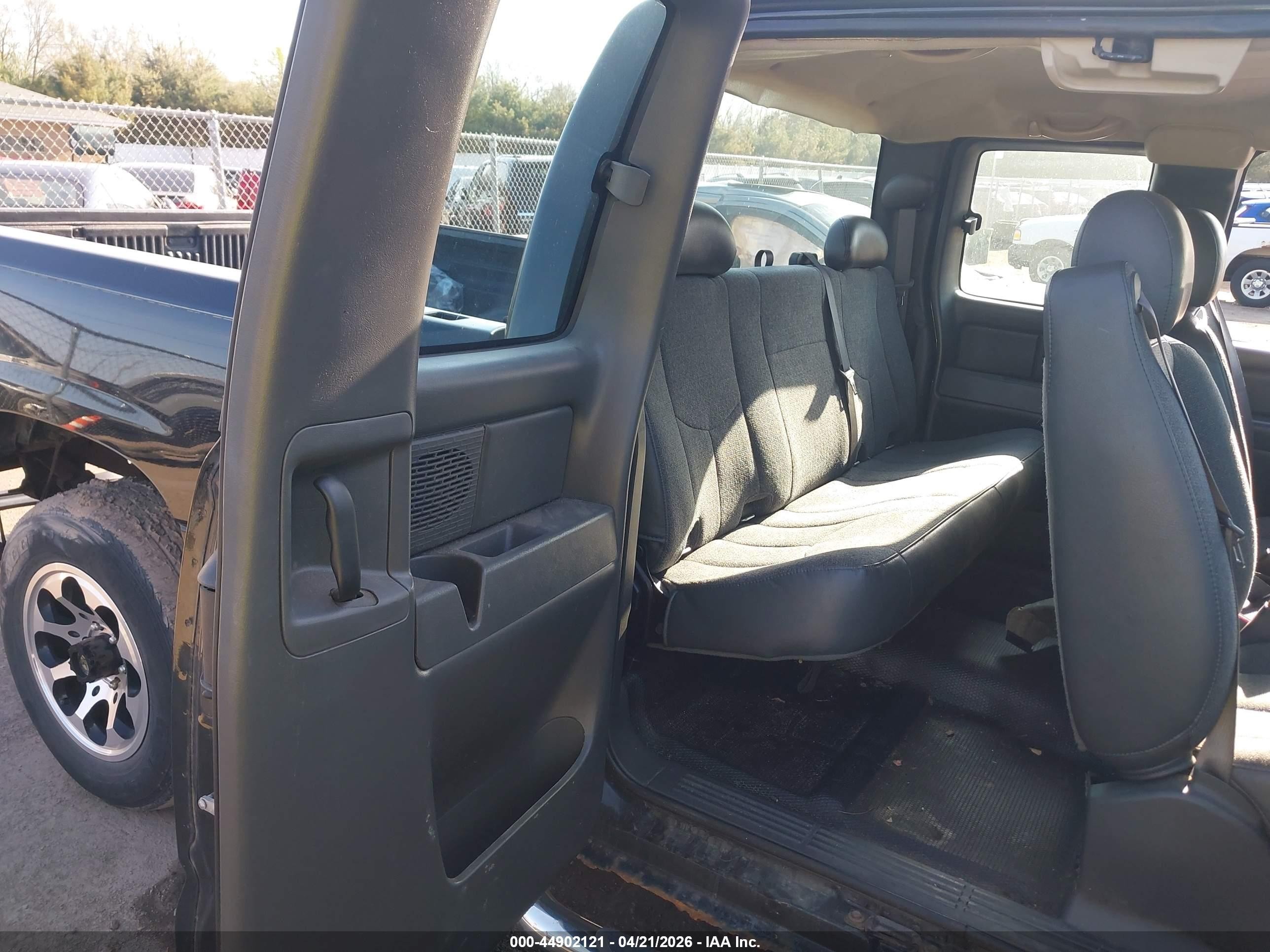 2007 Chevrolet Silverado 1500 Classic Work Truck Черный vin: 1GCEC19X07Z144527