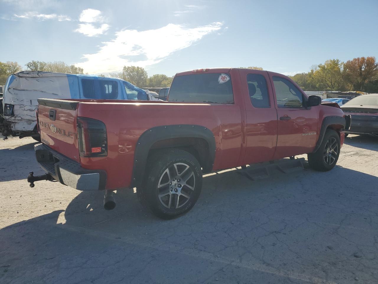 2008 Chevrolet Silverado C1500 Red vin: 1GCEC19X08Z173348