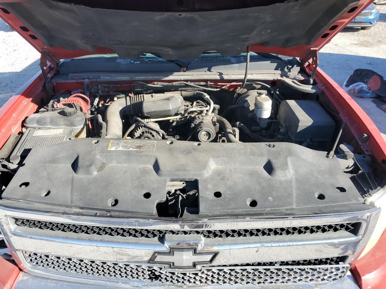 2008 Chevrolet Silverado C1500 Red vin: 1GCEC19X08Z173348