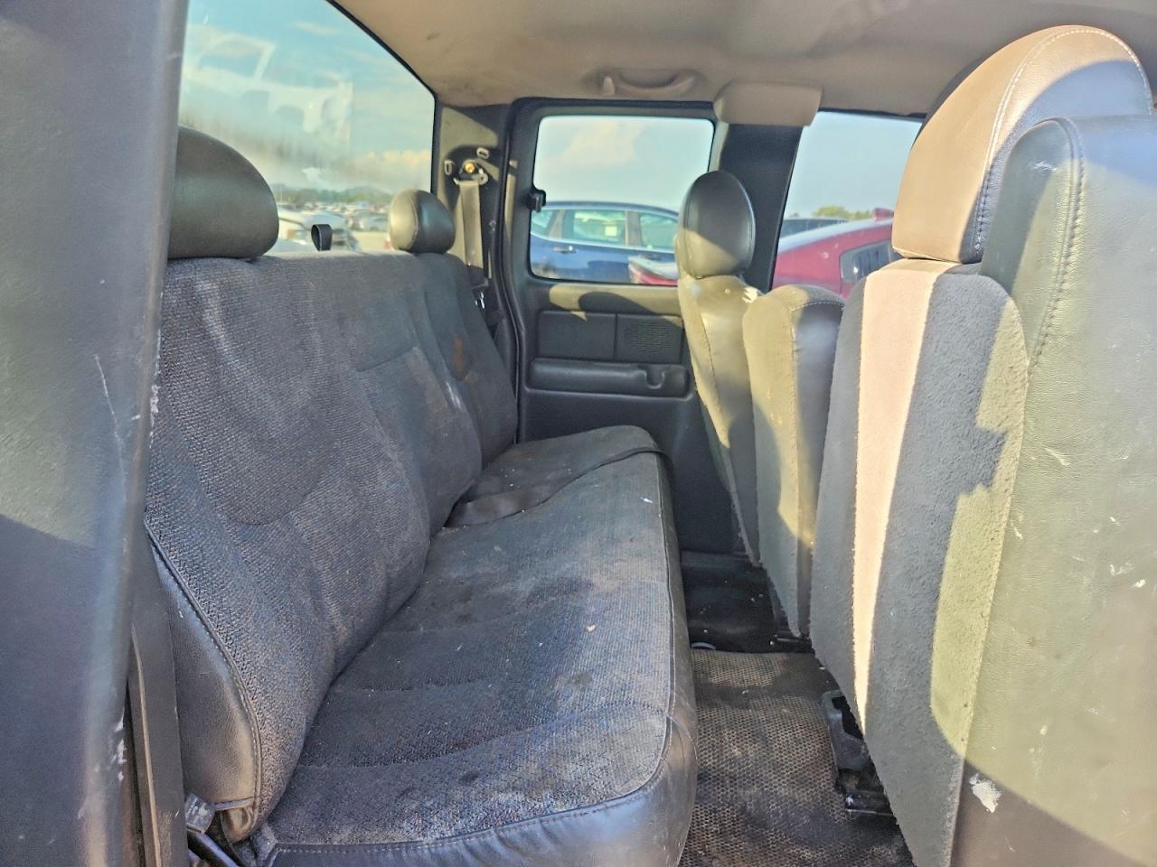 2004 Chevrolet Silverado C1500 Tan vin: 1GCEC19X14Z278054