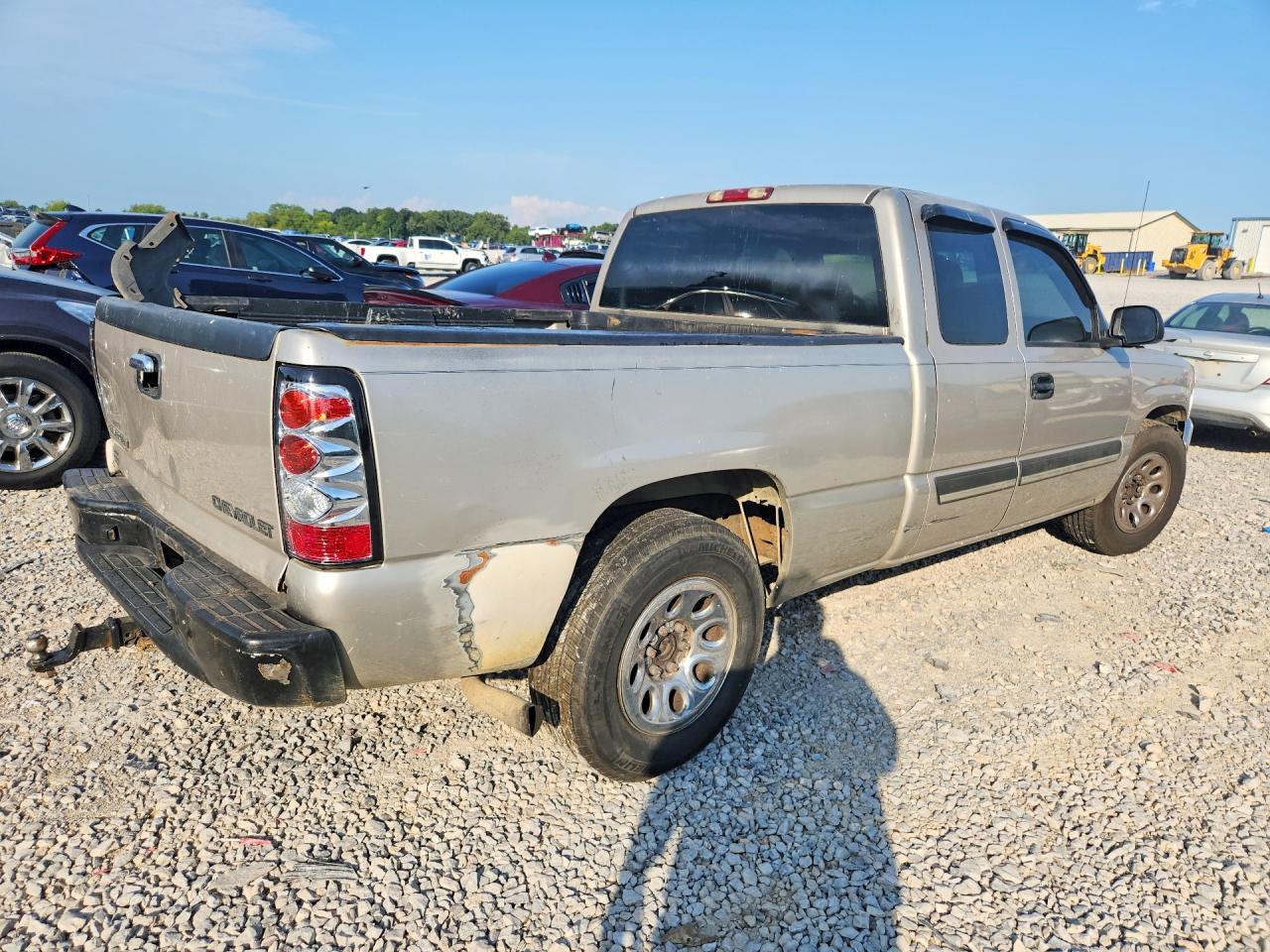 2004 Chevrolet Silverado C1500 Tan vin: 1GCEC19X14Z278054