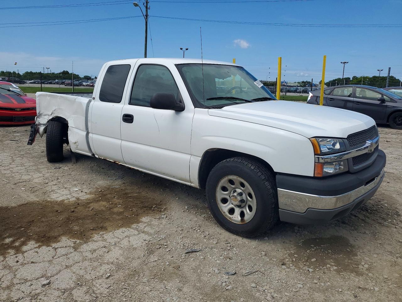 2005 Chevrolet Silverado C1500 White vin: 1GCEC19X25Z148236