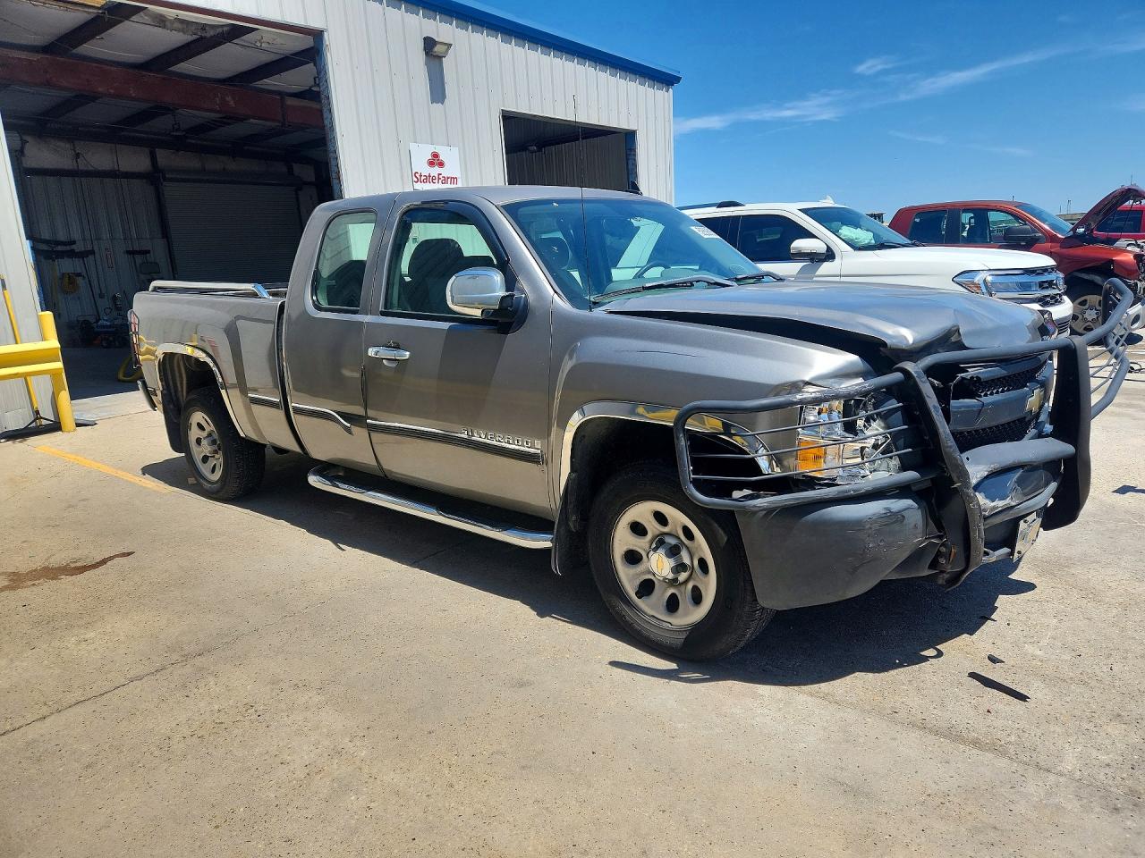 2007 Chevrolet Silverado C1500 Classic Beige vin: 1GCEC19X27Z602228