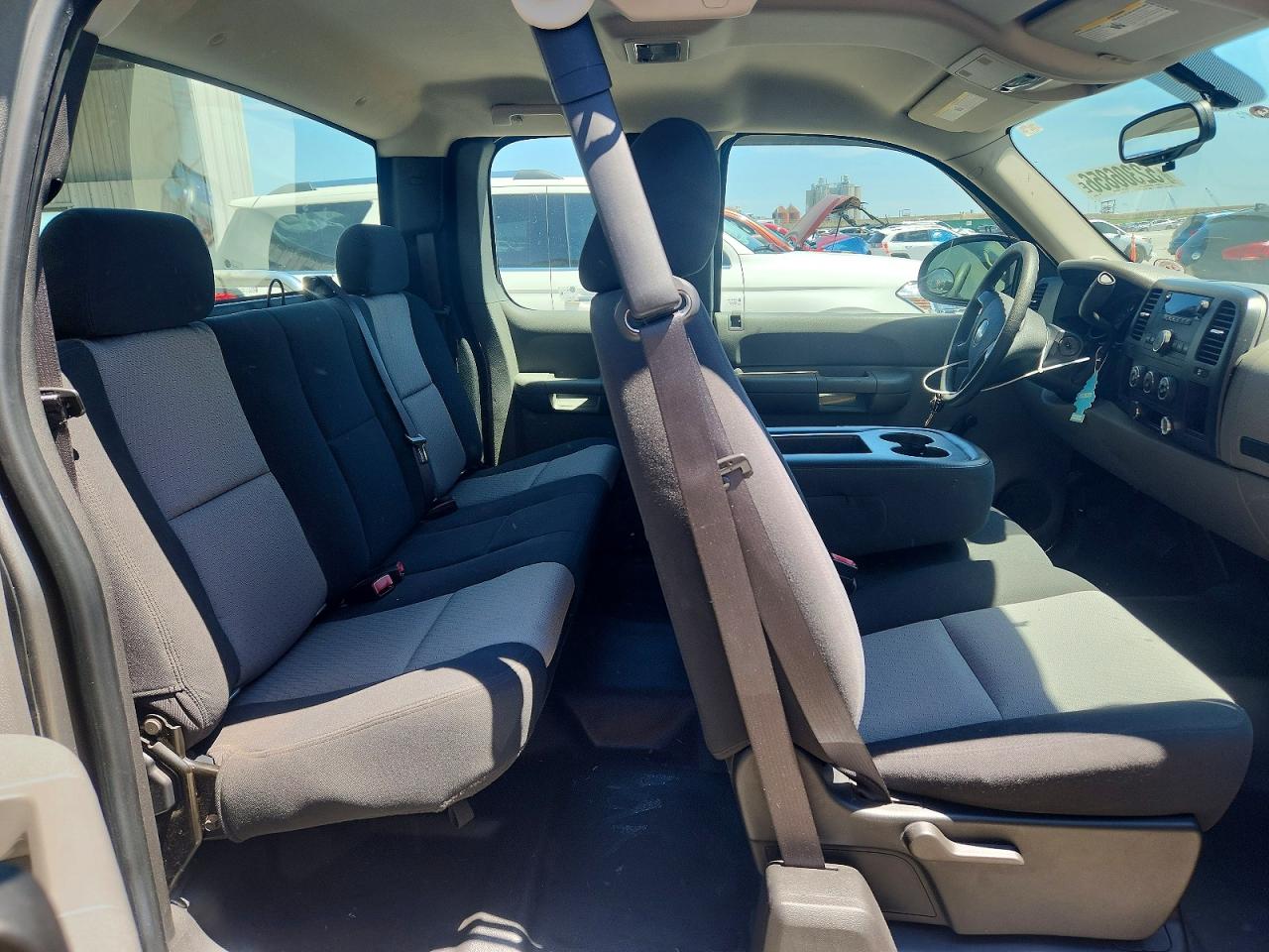 2007 Chevrolet Silverado C1500 Classic Beige vin: 1GCEC19X27Z602228