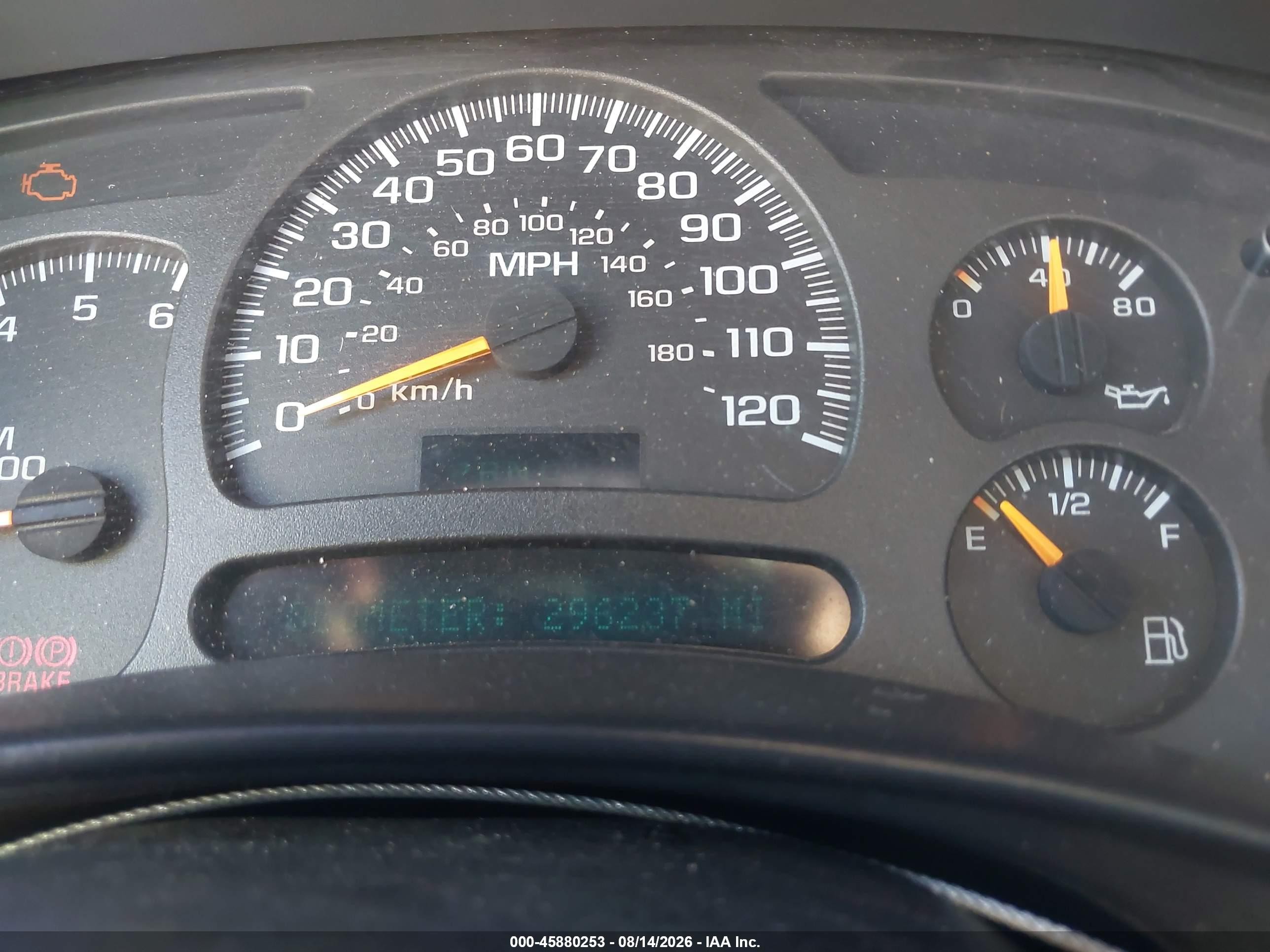 2004 Chevrolet Silverado 1500   Red vin: 1GCEC19X44Z224487