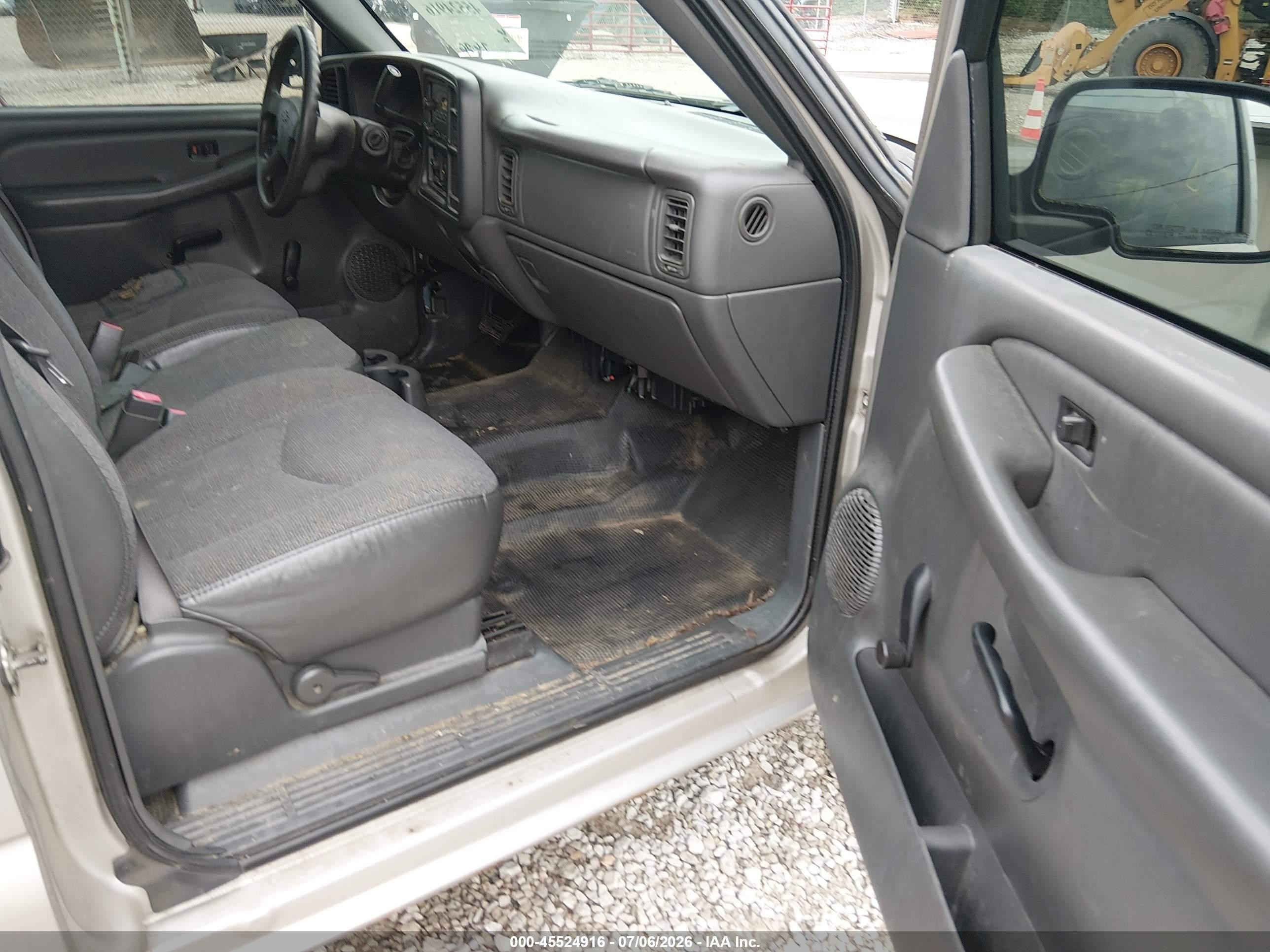 2004 Chevrolet Silverado 1500 Work Truck Gold vin: 1GCEC19X44Z264147