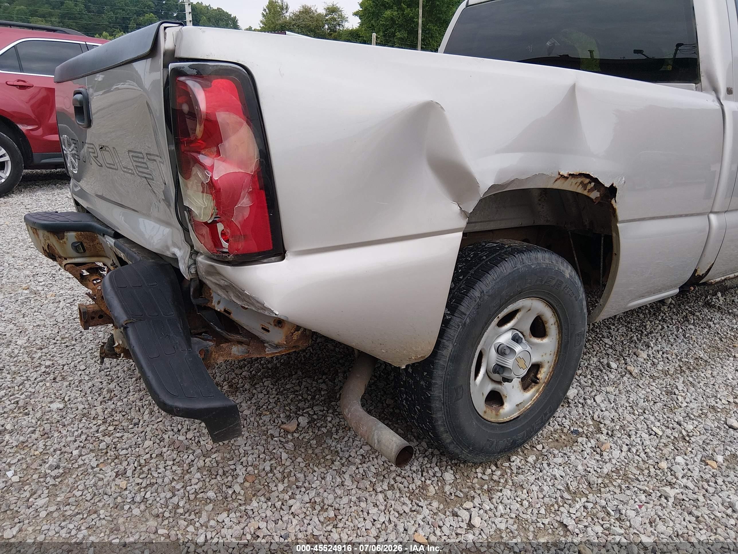 2004 Chevrolet Silverado 1500 Work Truck Gold vin: 1GCEC19X44Z264147